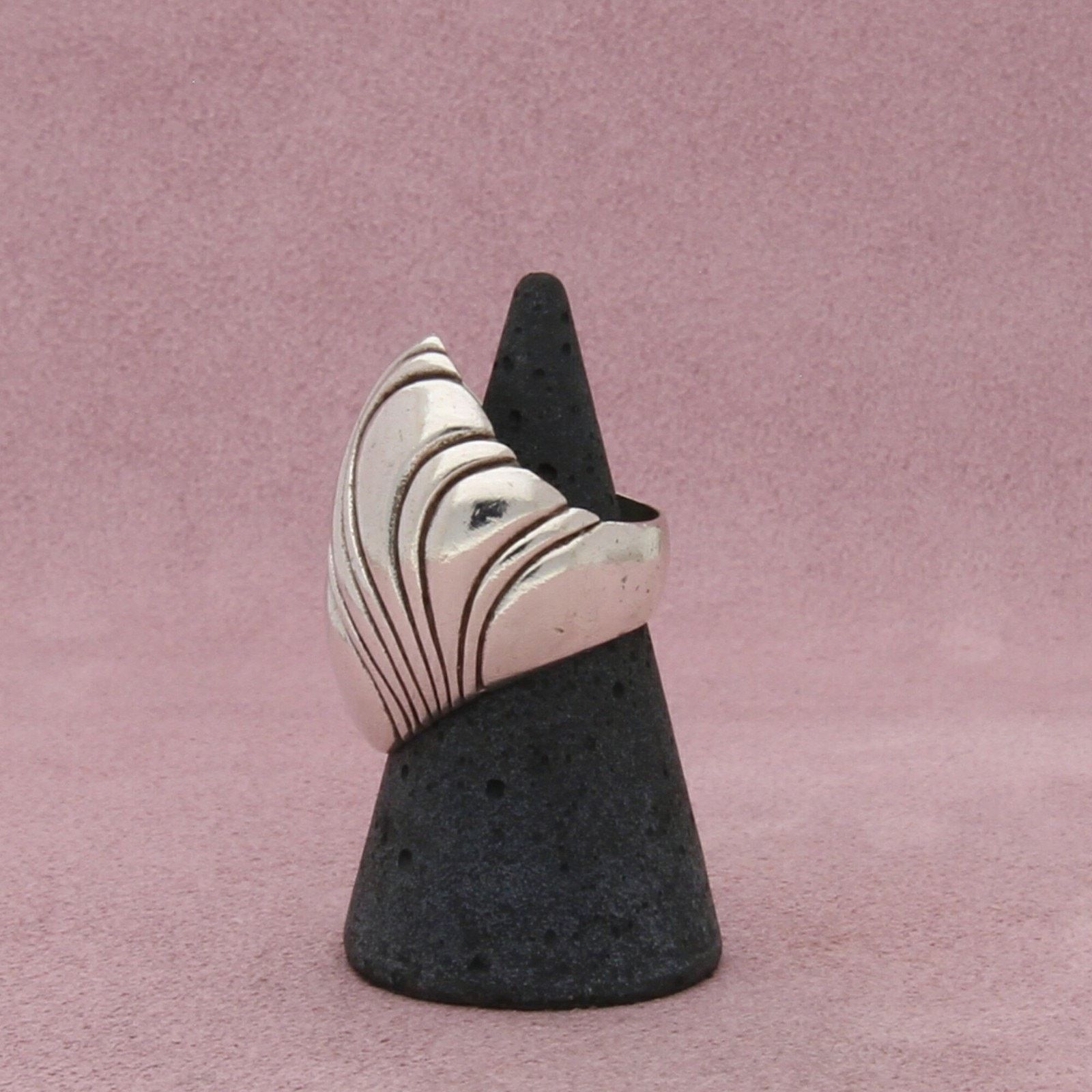Sterling Silver kabana sterling silver vintage wavy dome ring size 6 Size ONE SIZE - 4 Thumbnail