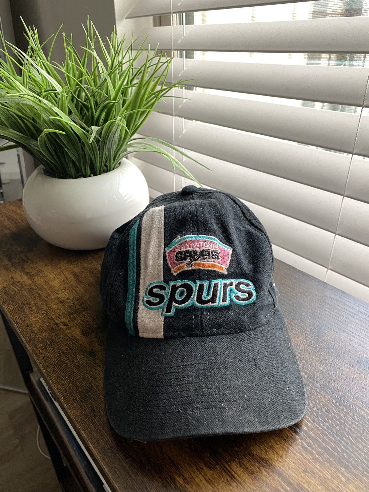 NBA Vintage 90s San Antonio Spurs Hat Cap Size ONE SIZE - 1 Thumbnail