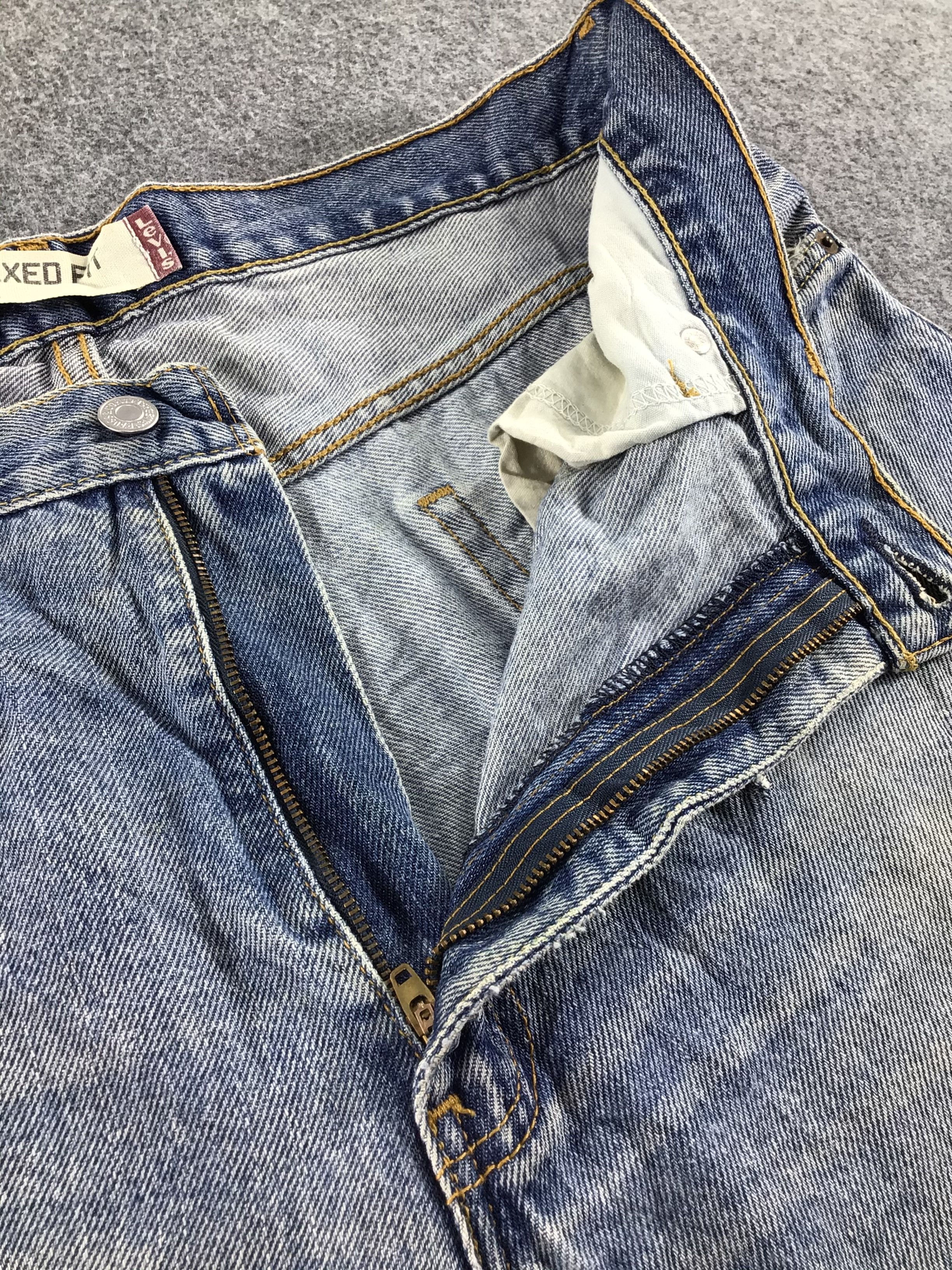 Levi's Vintage Levis 550 Jeans-J560 Size US 37 - 10 Thumbnail