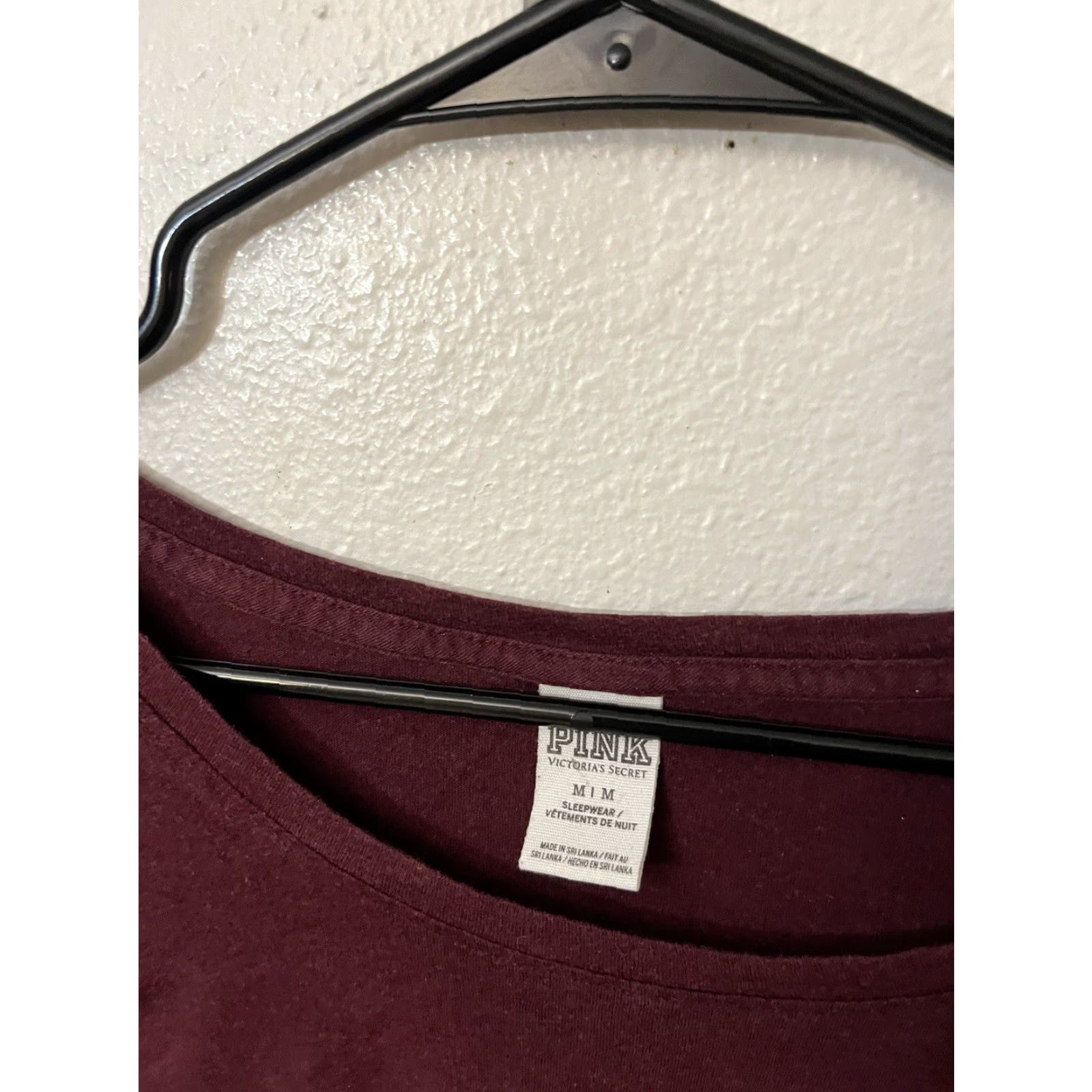 Pinko VINTAGE PINK Victoria's Secret Logo Long Sleeve Campus T-Shirt Women's Medium Maroon 90s Concert Theme Mens/Boys? Size M / US 6-8 / IT 42-44 - 3 Thumbnail