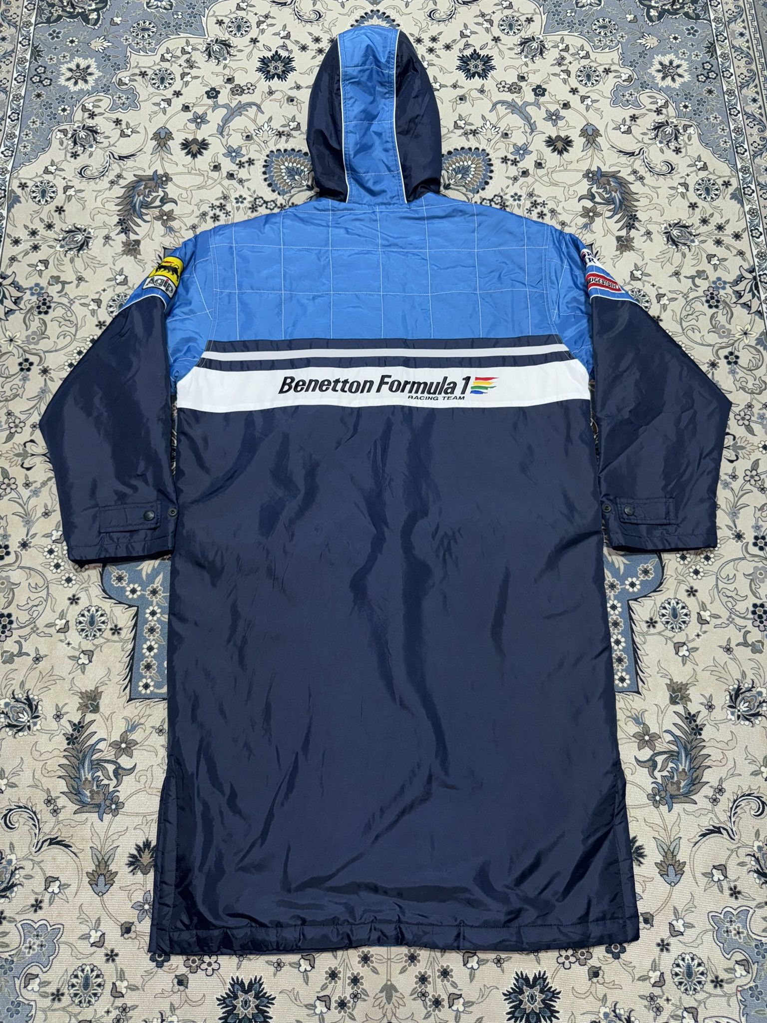 Formula 1 × Sports Specialties × Vintage Vintage 90's Benetton Formula 1 Crew Winter Long Jacket Size US L / EU 52-54 / 3 - 2 Thumbnail