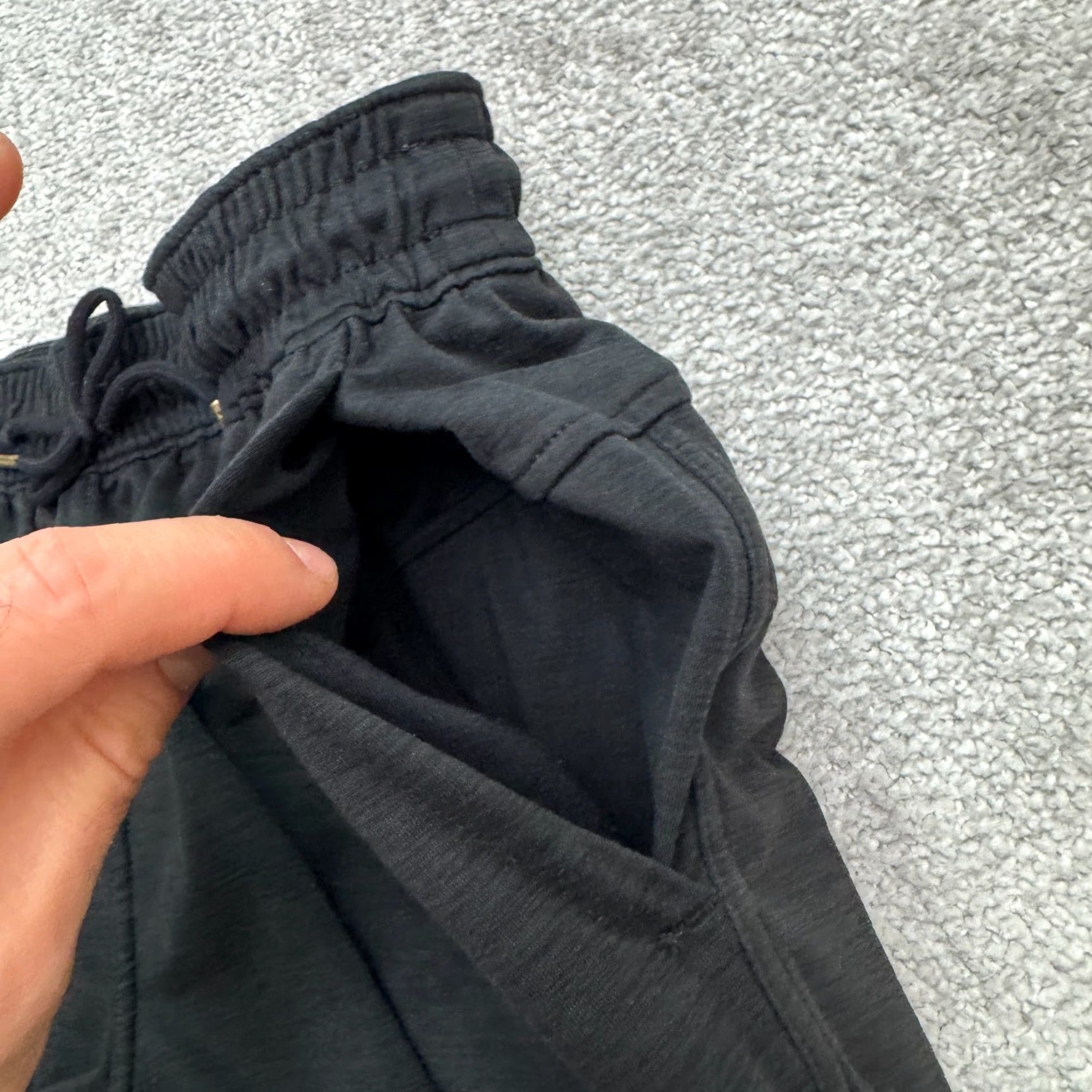 Vintage Zella Pants Women's Regular Black Jogger with Elastic Waist, Tapered Leg, 29in Inseam, Zip Pocket, Activewear Size 32" / US 10 / IT 46 - 3 Thumbnail