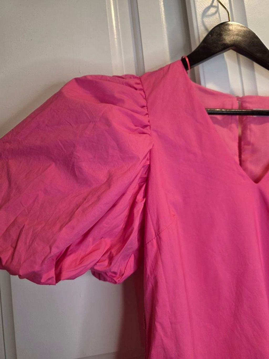 English Factory English Factory Hot Pink Puff Sleeve Mini Dress XS Barbiecor Size XS / US 0-2 / IT 36-38 - 3 Thumbnail
