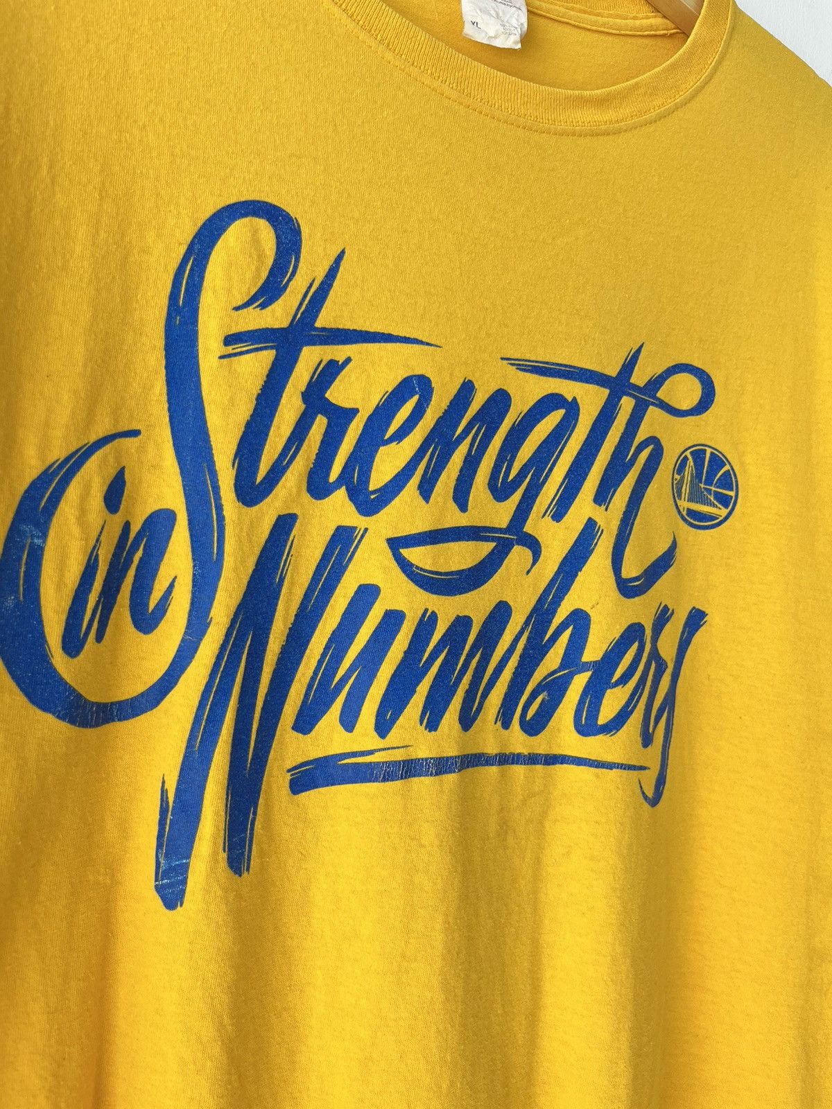 NBA 2018 Final GSW Tribune Tee GSW vs Cavaliers Size US XL / EU 56 / 4 - 7 Thumbnail