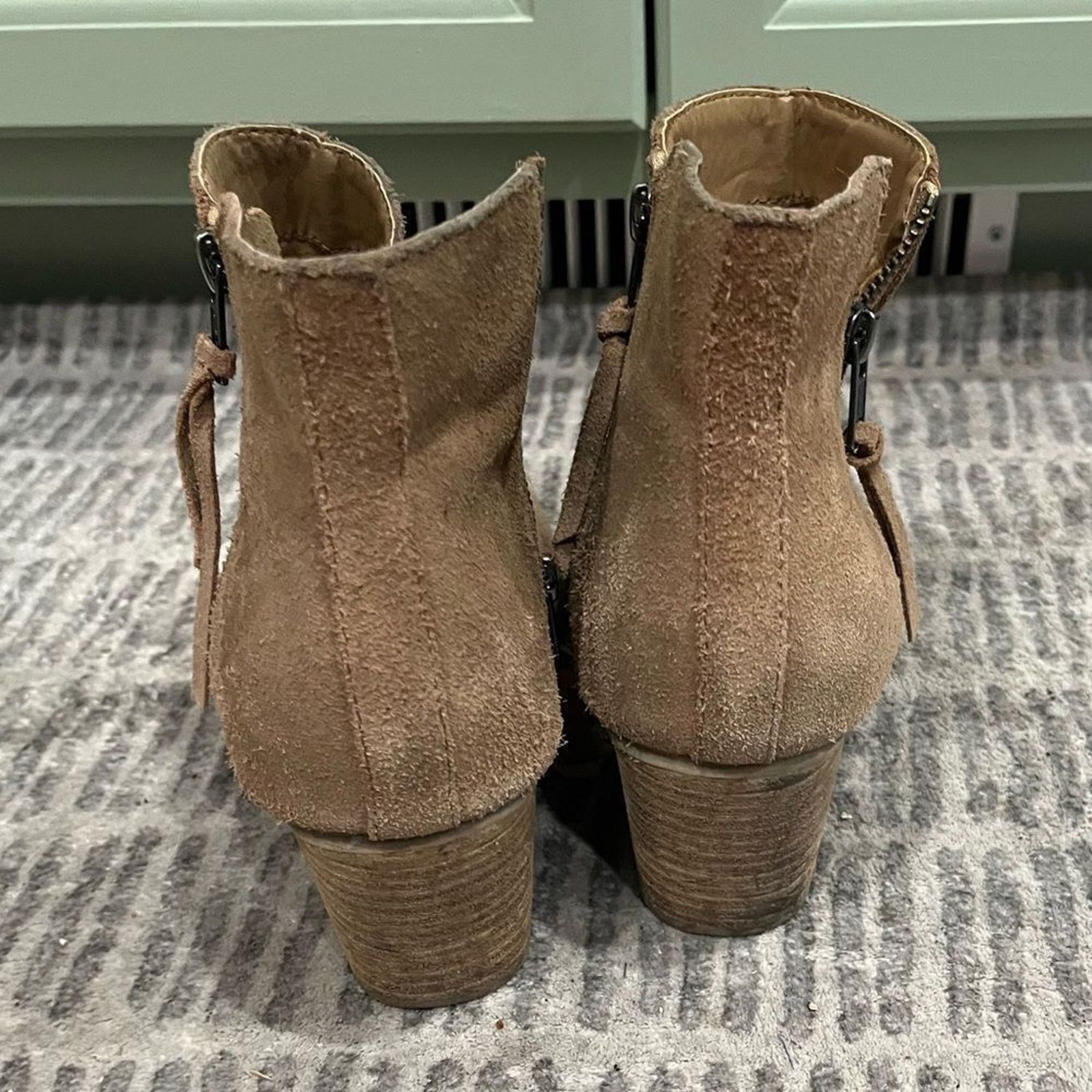 American Eagle Outfitters American Eagle Outfitters Bootie Suede Leather Tan Size 10 Size US 10 / IT 40 - 7 Thumbnail