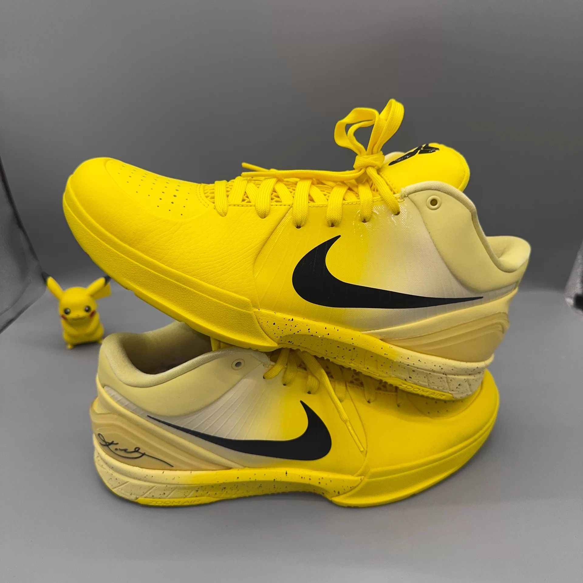 Nike Nike Kobe 4 Yellow Size 44.5 Size US 10.5 / EU 43-44 - 5 Thumbnail