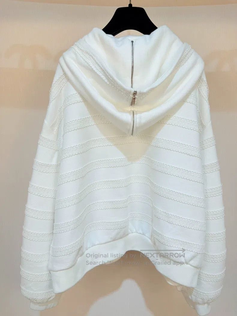 Chanel Chanel Size50 24m full logo white casual jacket Size M / US 6-8 / IT 42-44 - 4 Thumbnail