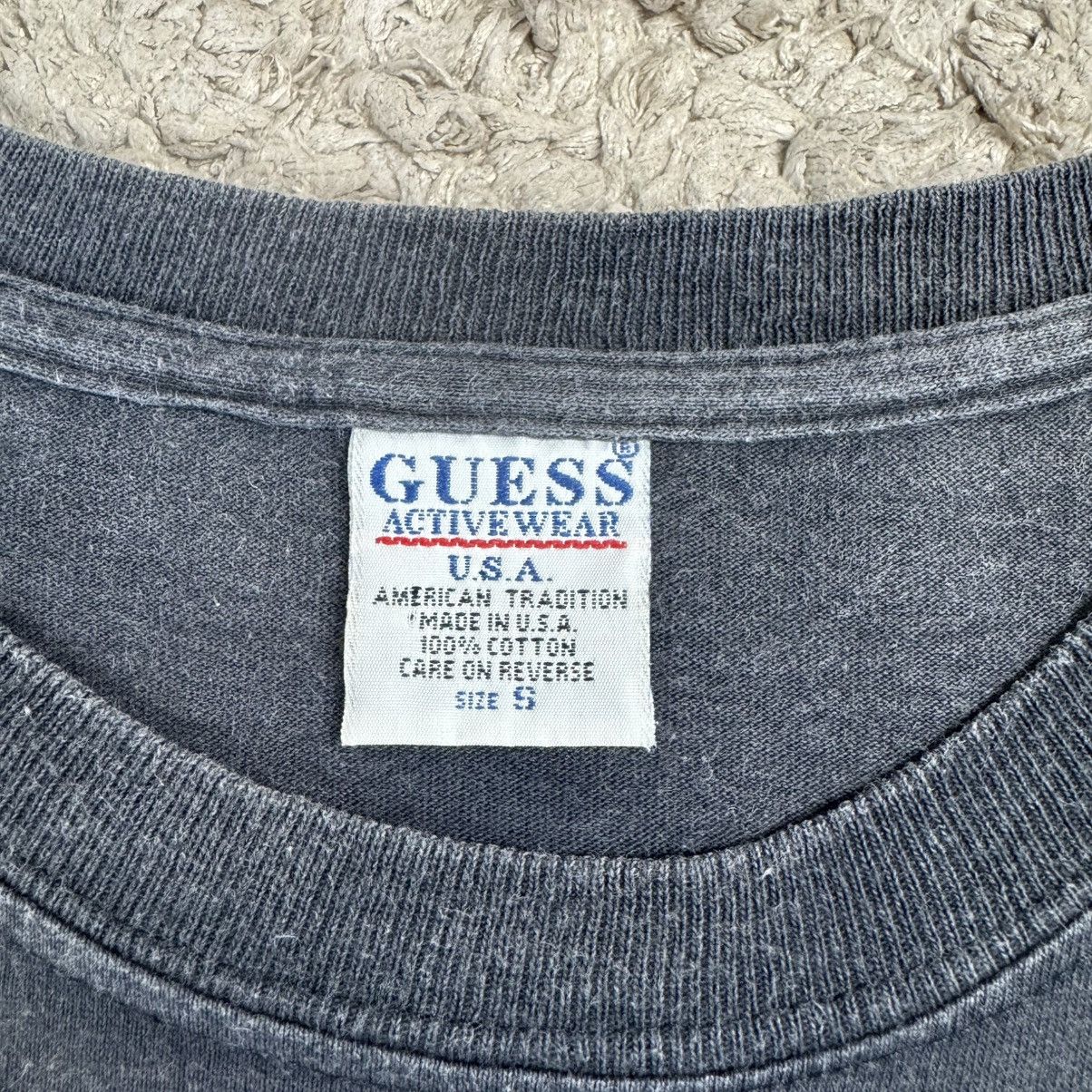 Guess Vintage 90’s Faded Team Guess Sports 1996 Spellout T-shirt Size US S / EU 44-46 / 1 - 16 Thumbnail