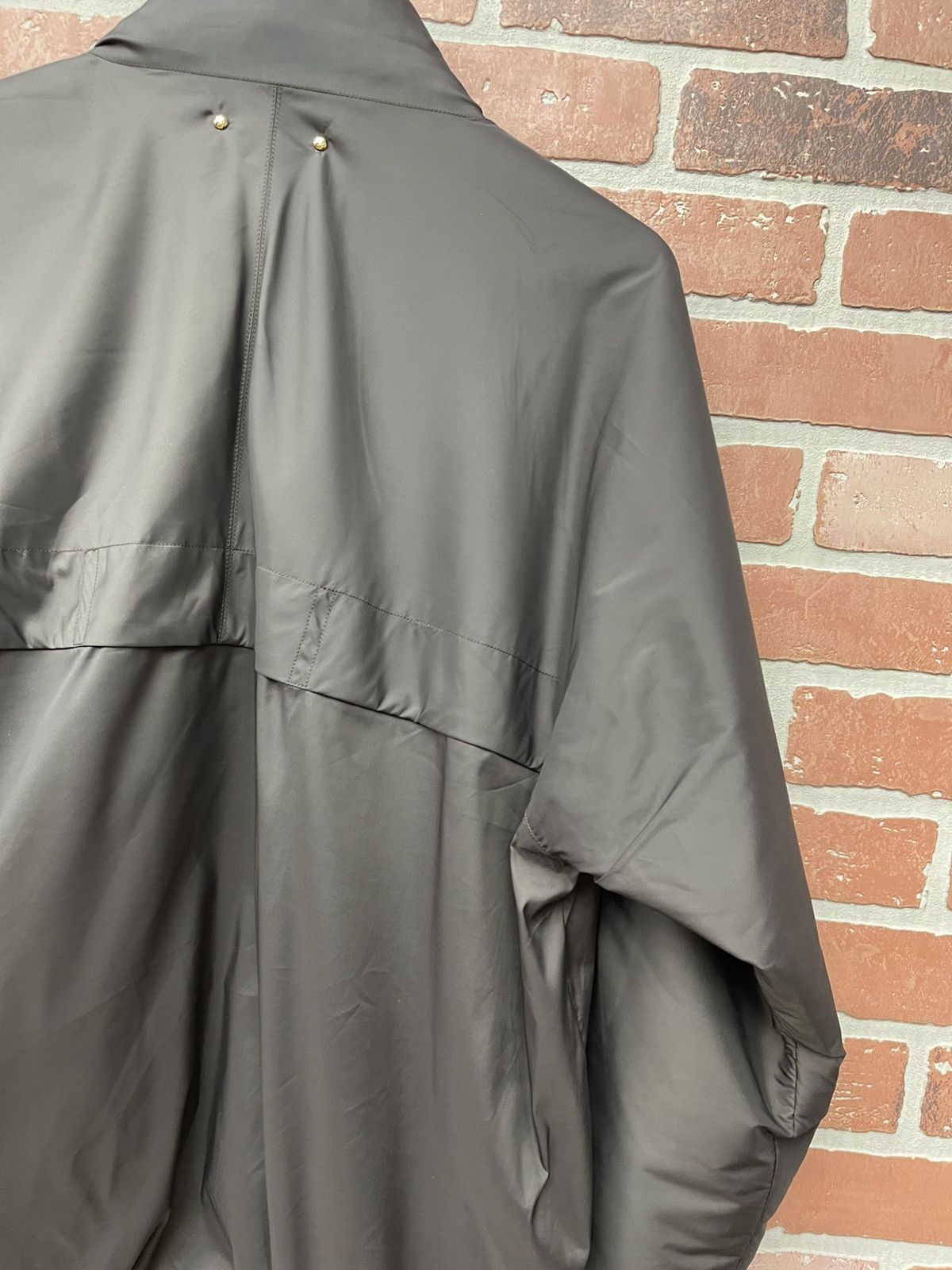Louis Vuitton Size L/56LV - Louis Vuitton Reversible Windbreaker Size US L / EU 52-54 / 3 - 16 Thumbnail