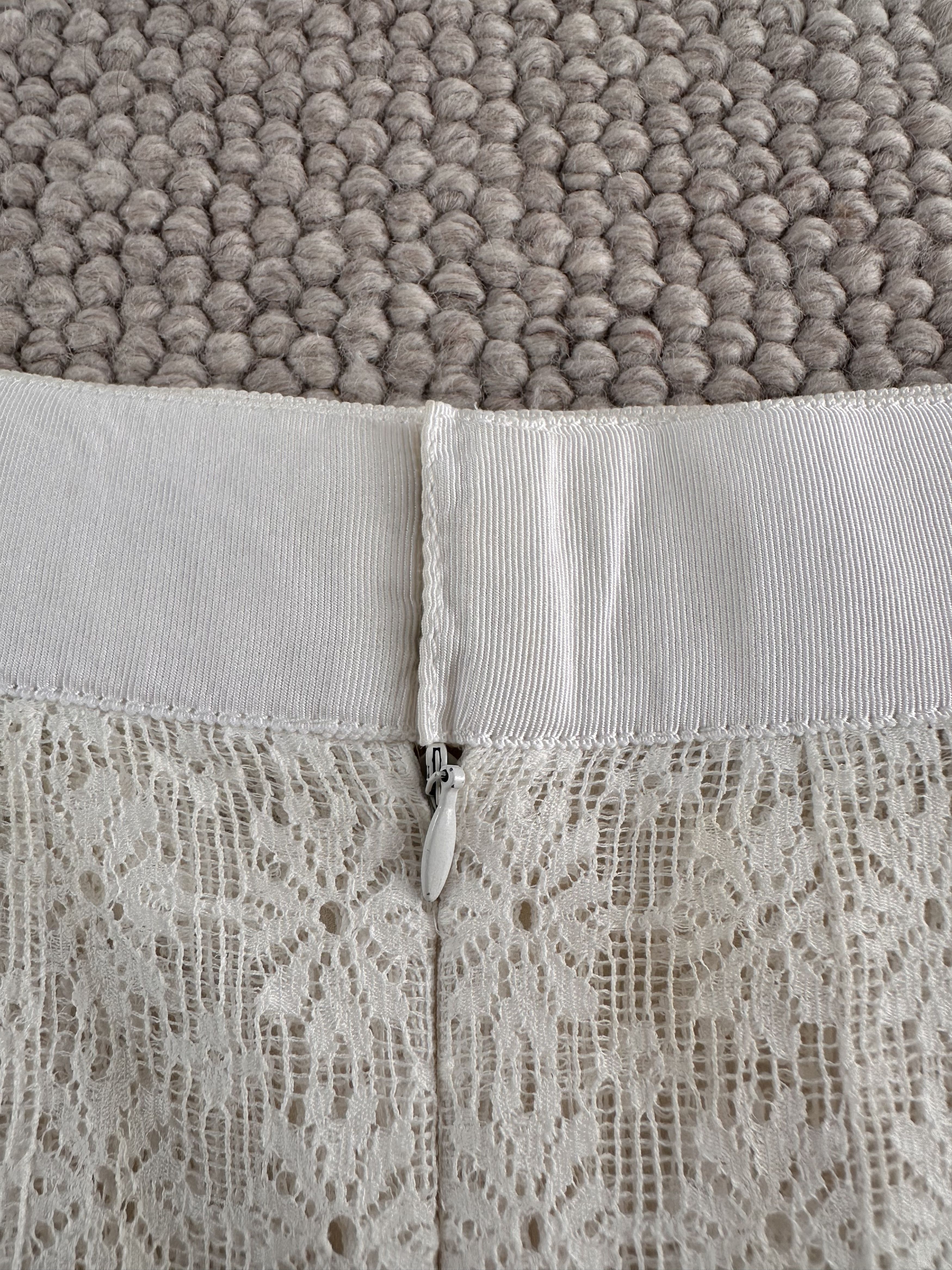 Chanel CHANEL off-white floral lace skirt Size 27" / US 4 / IT 40 - 7 Thumbnail