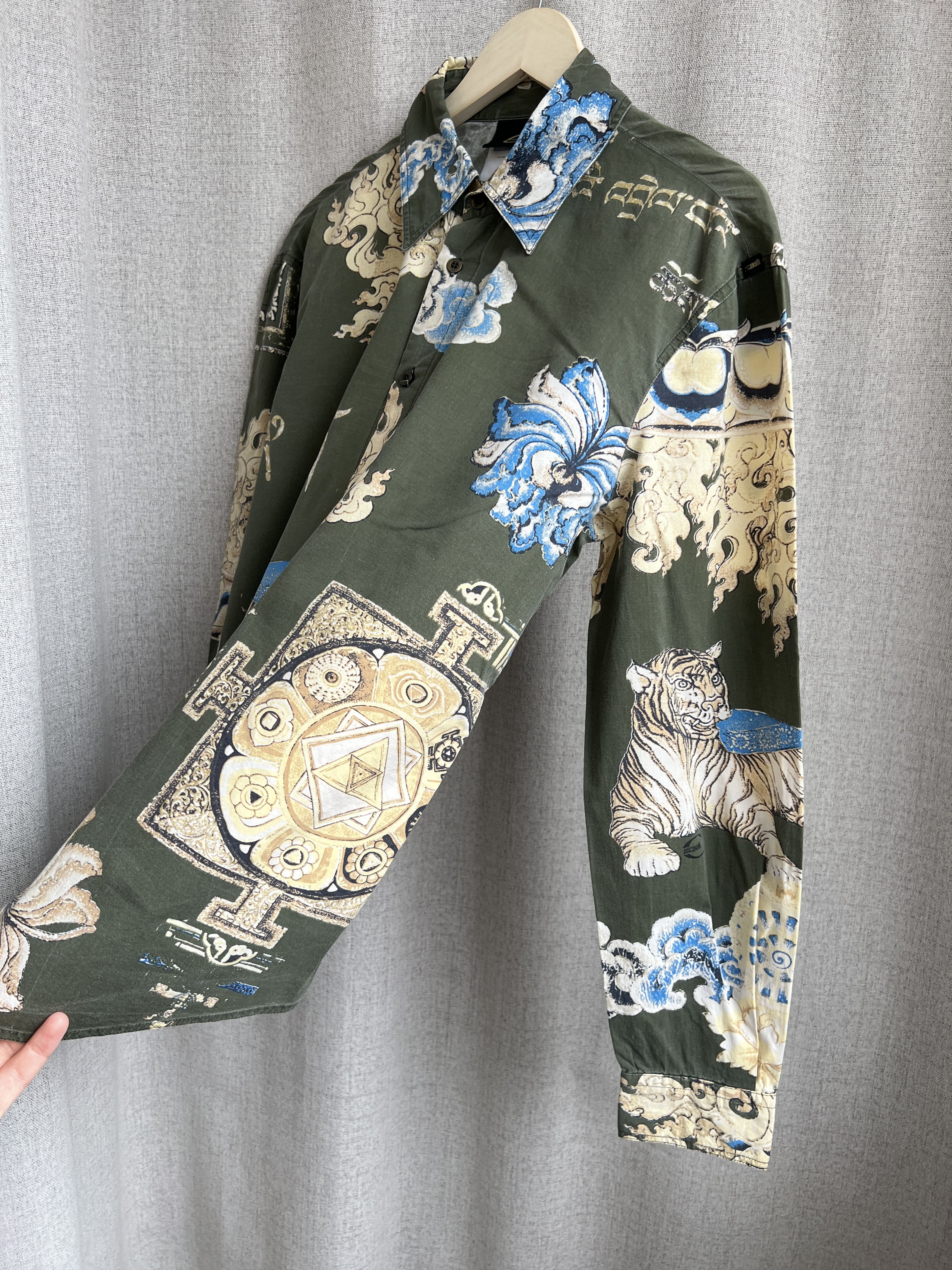 Just Cavalli Vintage Just Cavalli Allover Printed Button Up Shirt Tiger Size US L / EU 52-54 / 3 - 9 Thumbnail