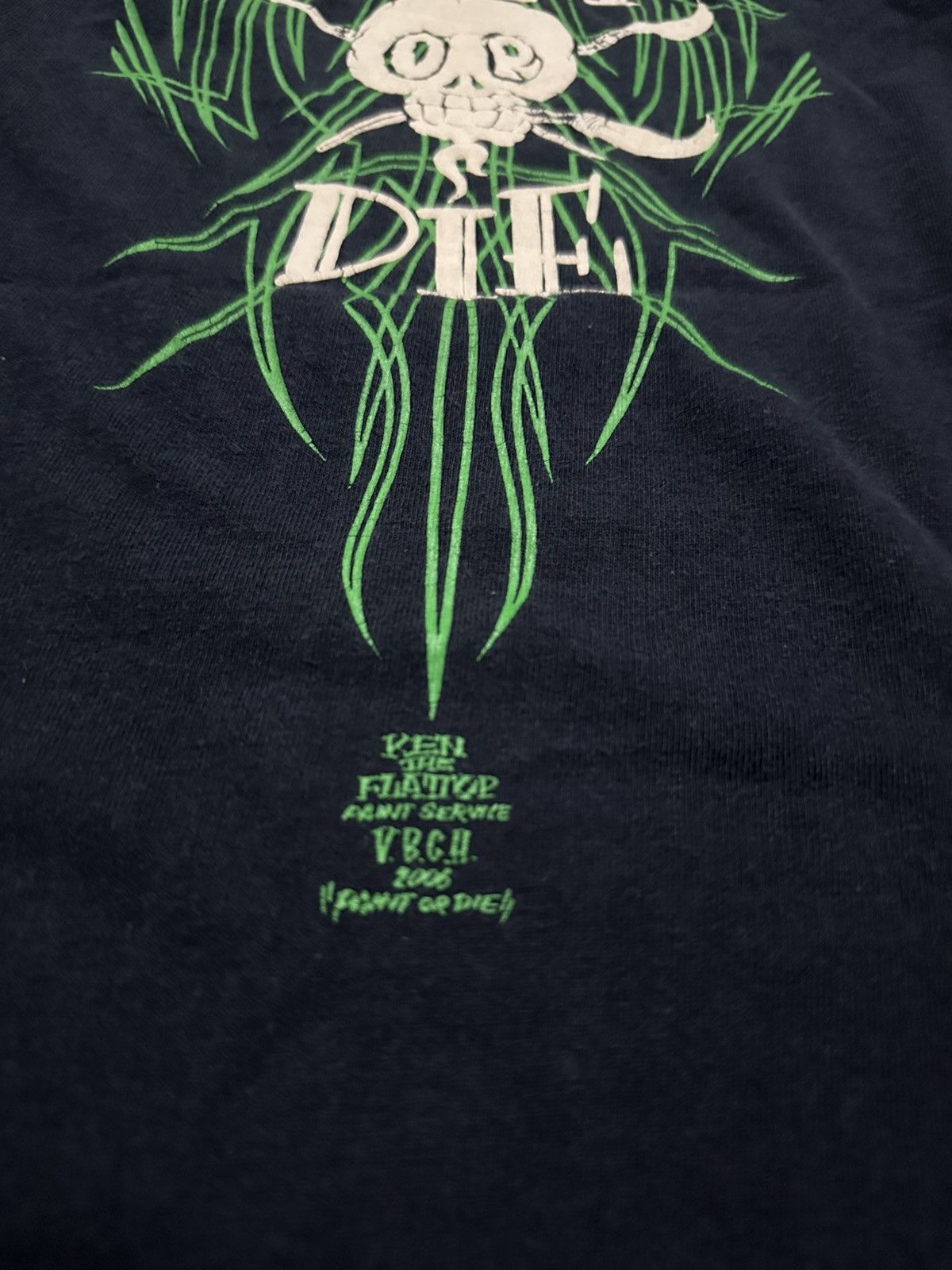 Arts & Science Vintage paint r die backhit tshirt Size US M / EU 48-50 / 2 - 7 Thumbnail