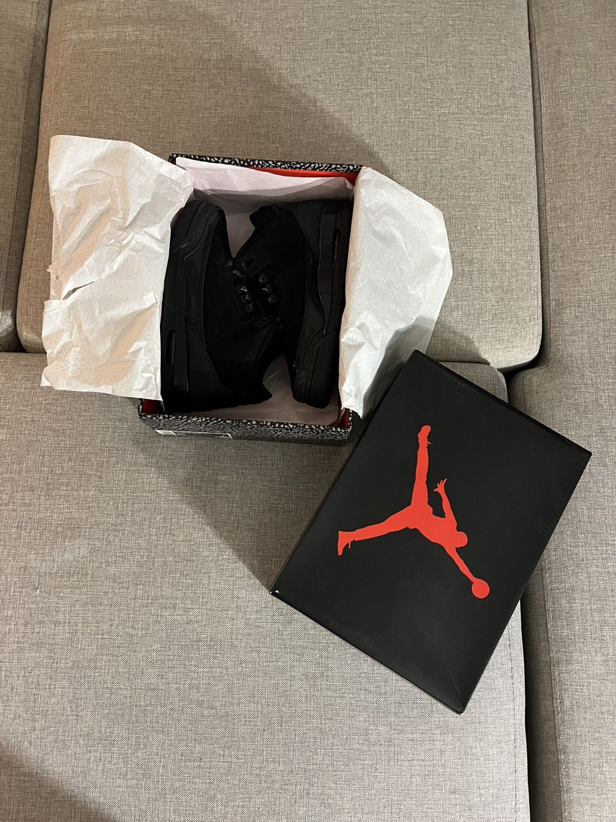 Jordan Brand Air Jordan Retro 3 GS Black cat Size US 8 / IT 38 - 1 Thumbnail