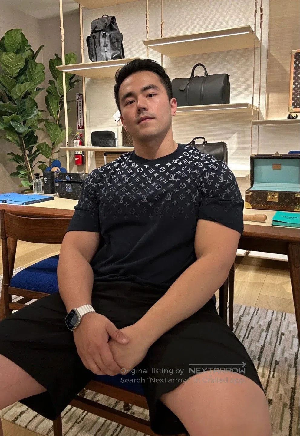 Louis Vuitton Louis Vuitton LV New Full Logo Gradient Tee. Size US XL / EU 56 / 4 - 6 Thumbnail