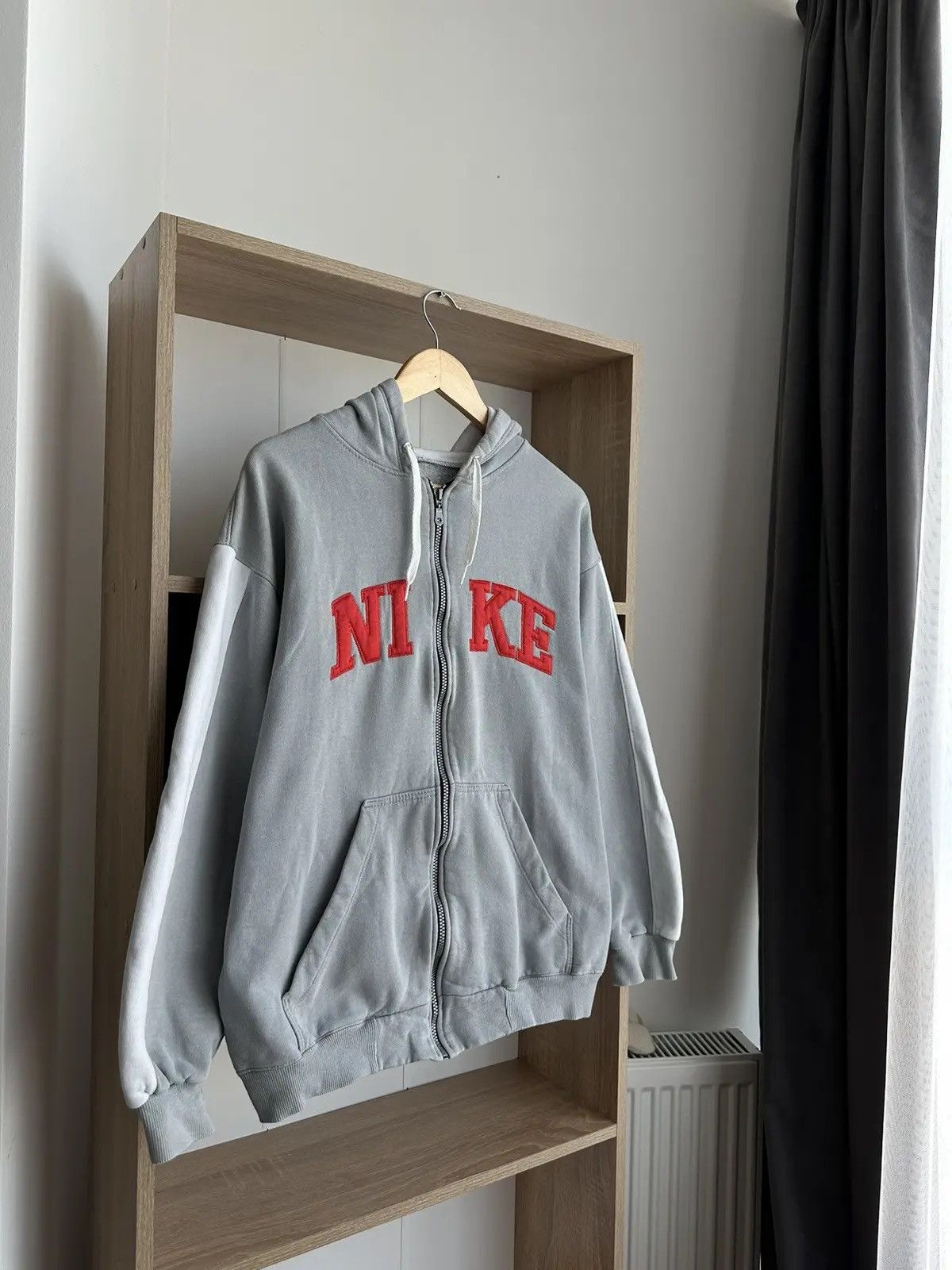 Nike × Nike ACG × Vintage Vintage Nike Grey Full Zip Hoodie Center Logo Y2K Size US M / EU 48-50 / 2 - 21 Thumbnail