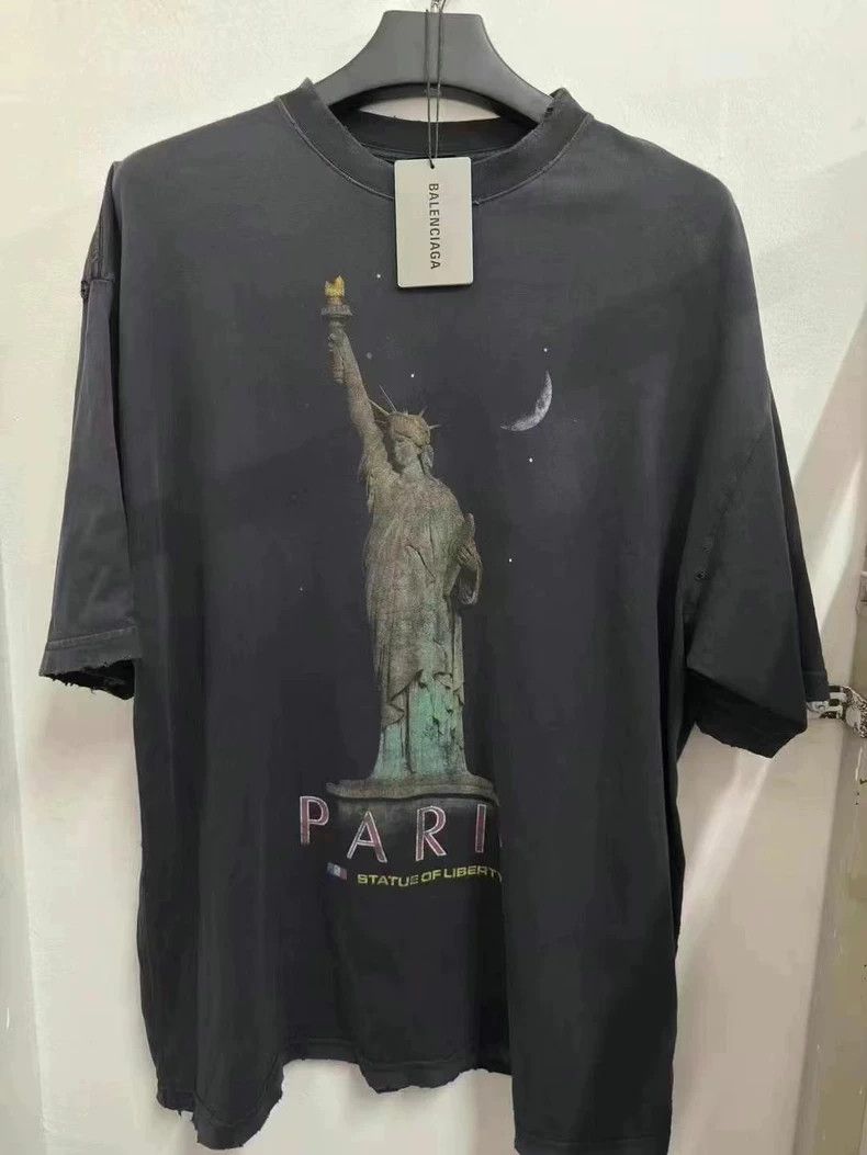 Balenciaga Balenciaga Liberty Lady Small Destroyed Short Sleeve Size US XL / EU 56 / 4 - 1 Thumbnail