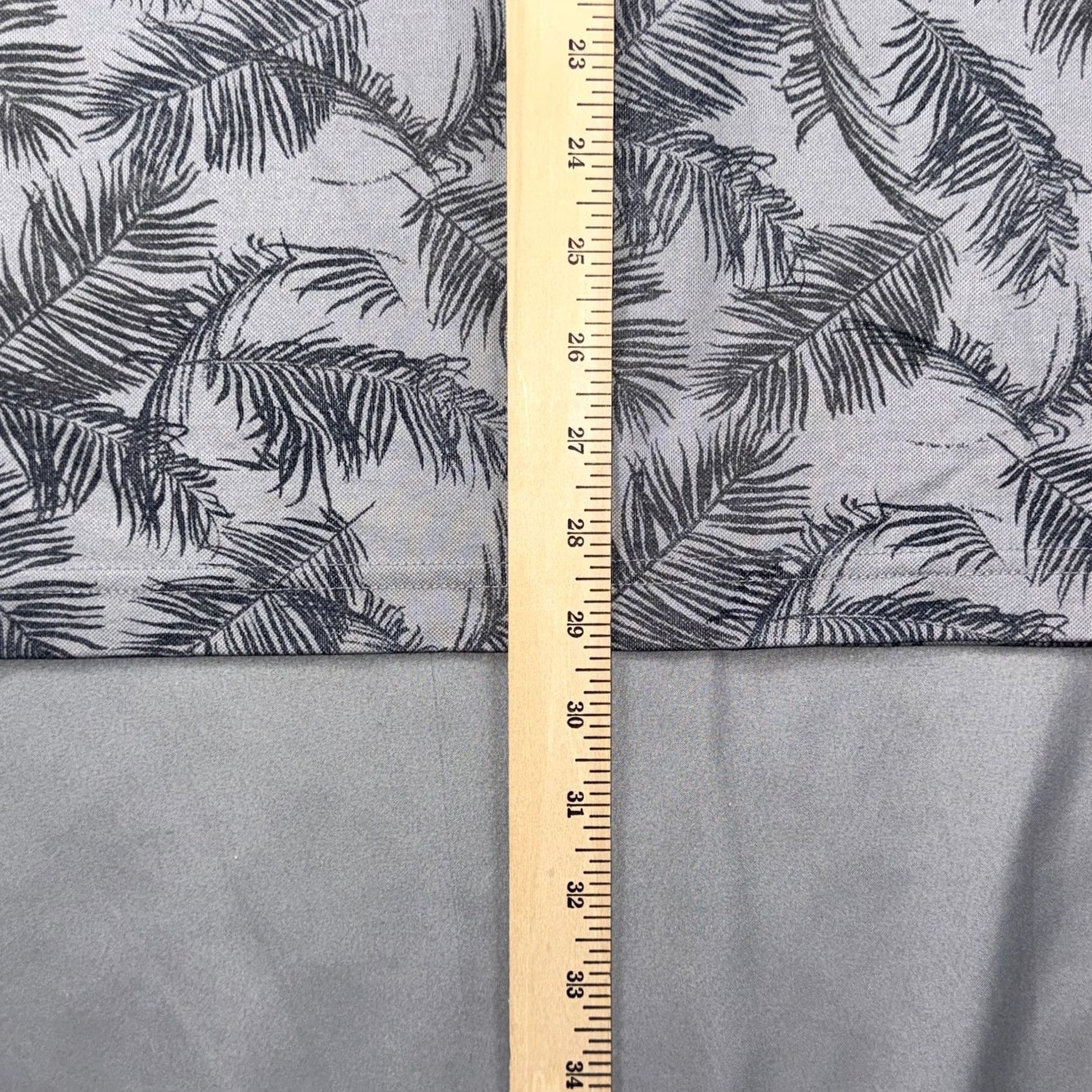 TravisMathew TravisMathew Polo Shirt Mens Large Gray Palm Print Golf Performance Stretch Polo Shirt Mens L Gray Palm Print Size US L / EU 52-54 / 3 - 6 Thumbnail