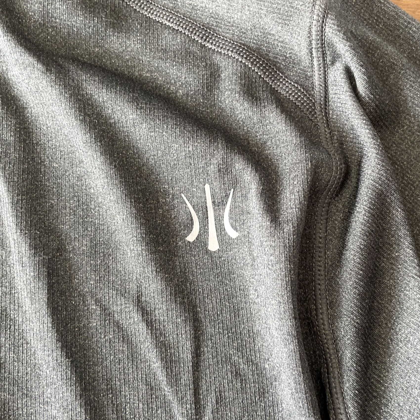 Rhone Rhone Mens L Gray Performance Sweater Active 1/4 Zip Back Pocket Logo Athletic Size US L / EU 52-54 / 3 - 5 Thumbnail
