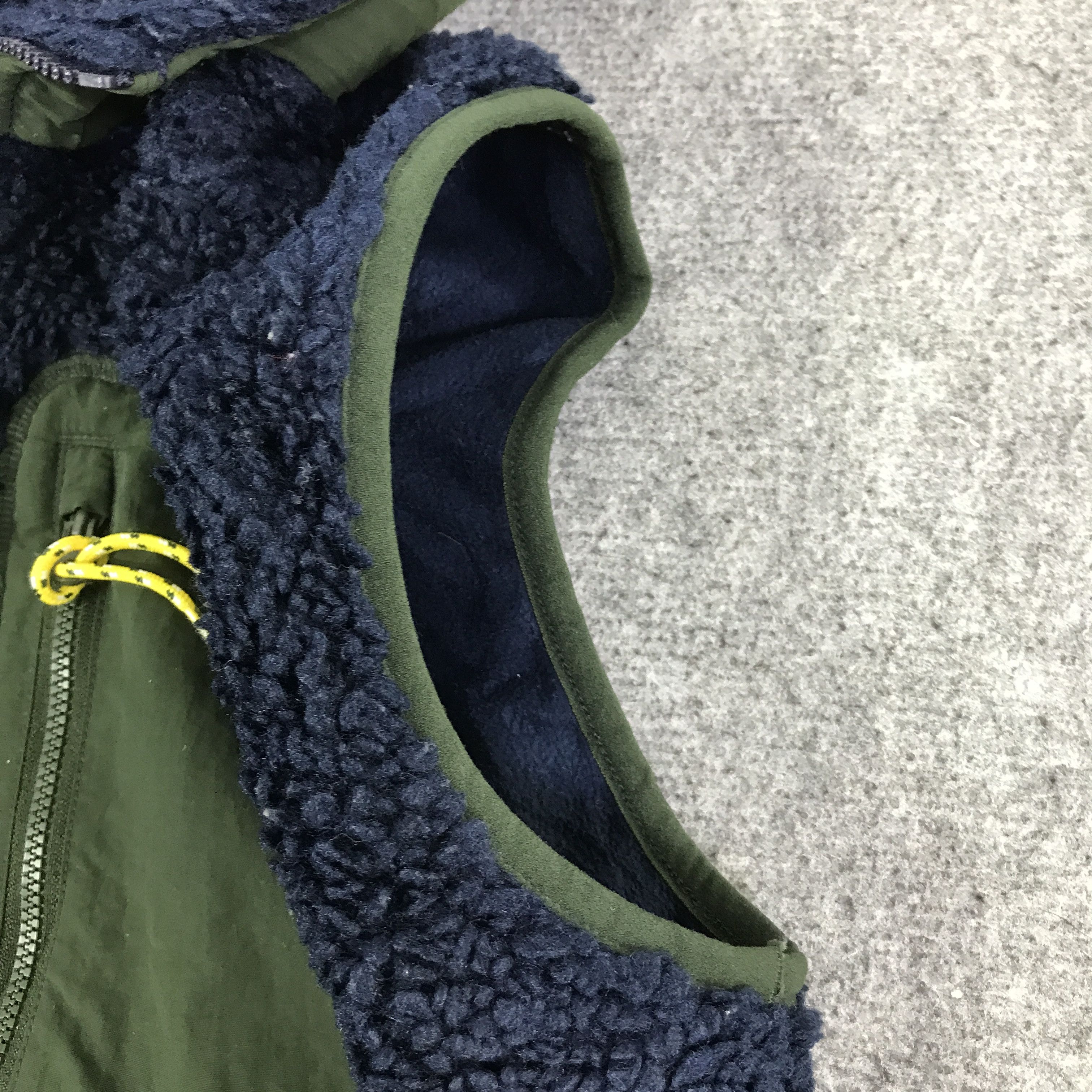 Japanese Brand Jw.Anderson fleece Vest jacket K110B20 Size US L / EU 52-54 / 3 - 8 Thumbnail