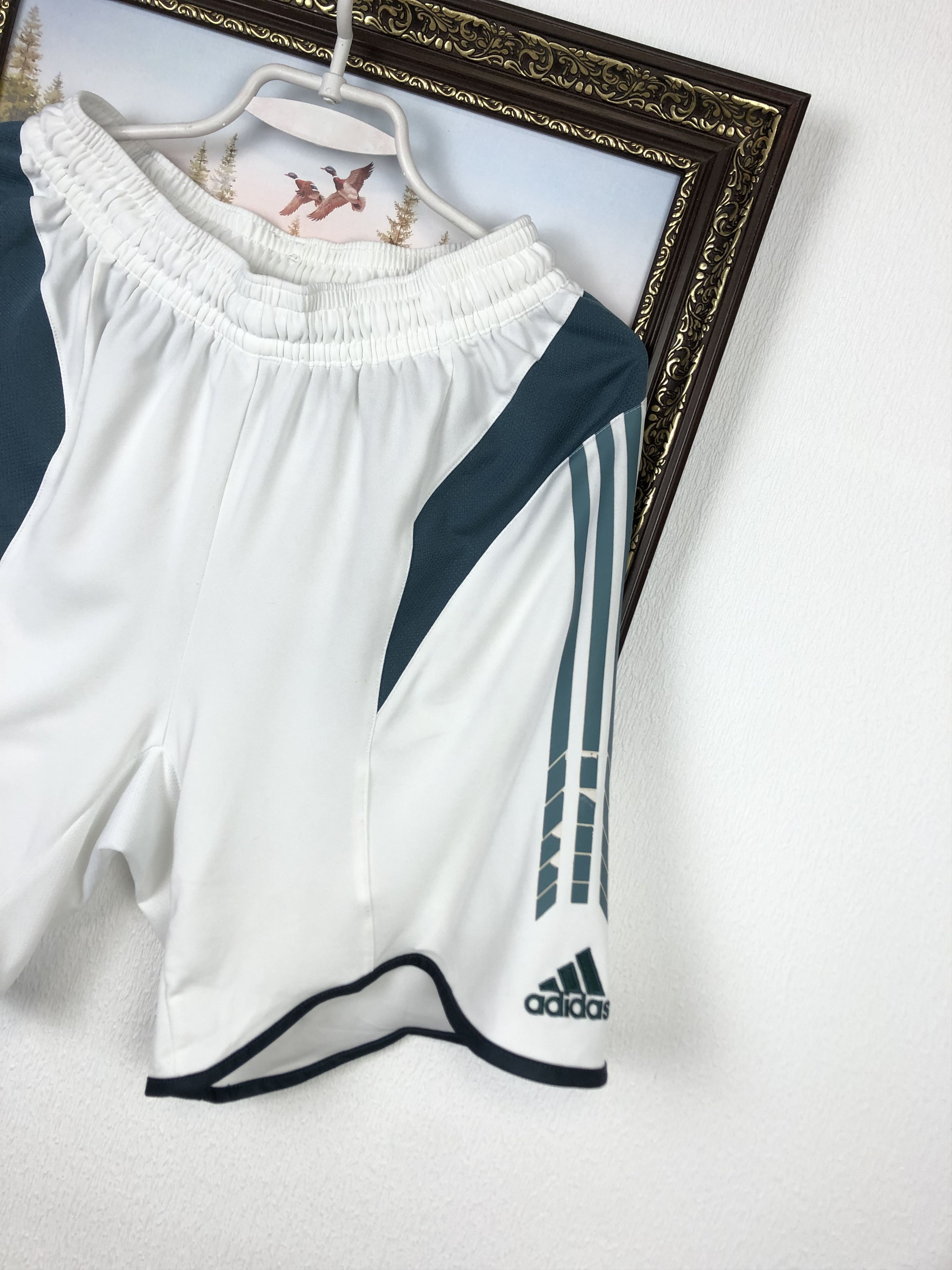 Adidas Vintage Adidas Newcastle United Football Shorts Soccer L Size US 34 / EU 50 - 2 Thumbnail