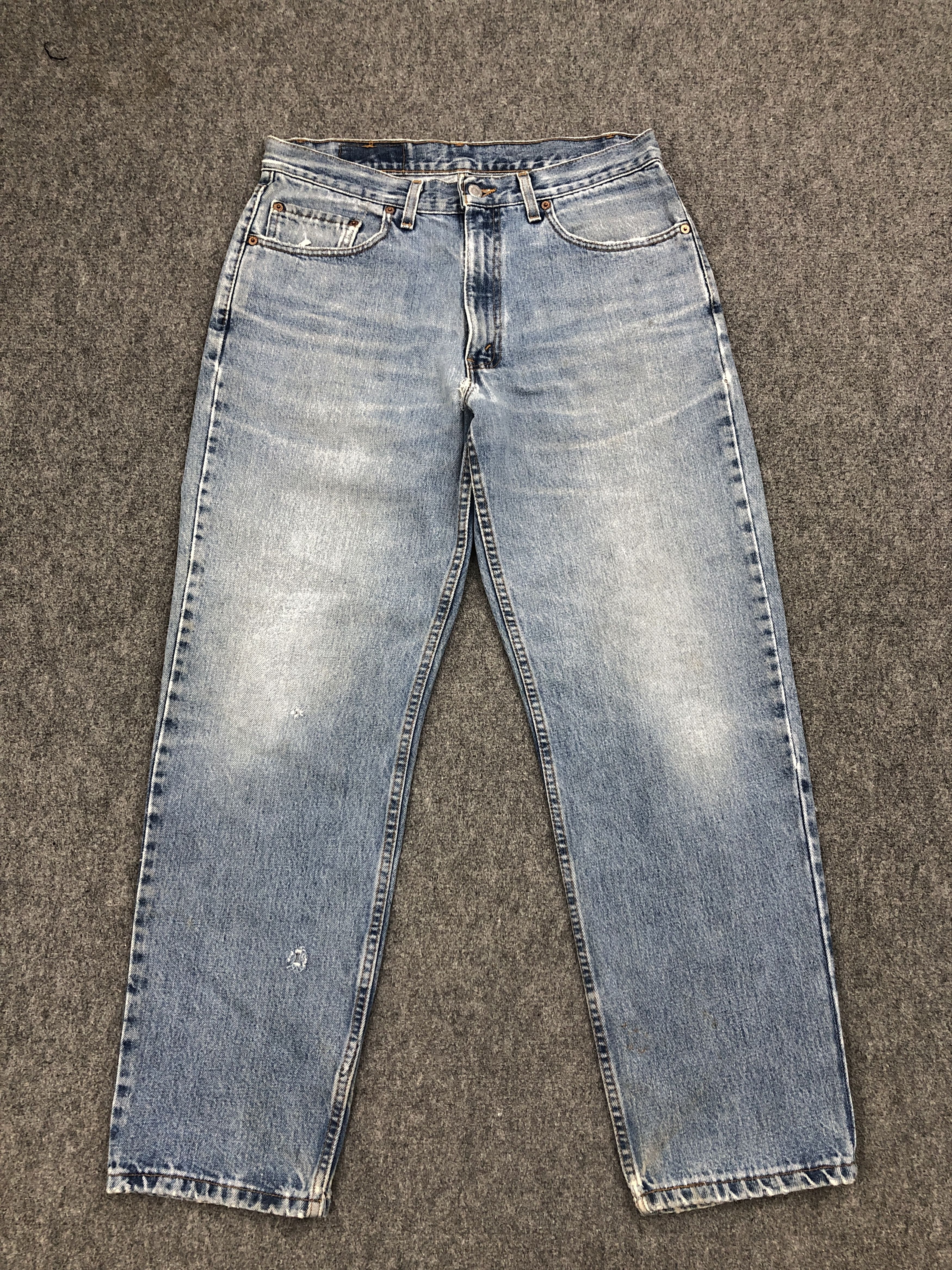 90s Vintage Levis 550 Faded Blue Jeans 33x29.5 S0019