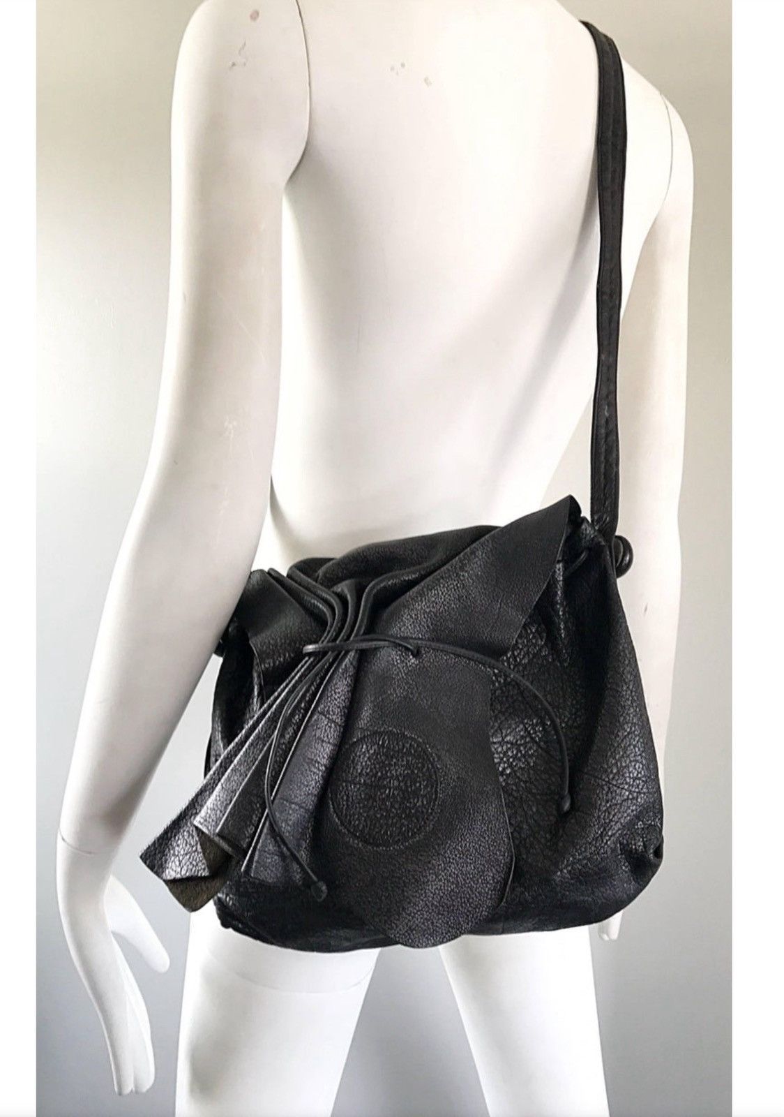 Other Carlos Falchi Vintage Black Leather Butterfly Bag USA made Size ONE SIZE - 1 Thumbnail