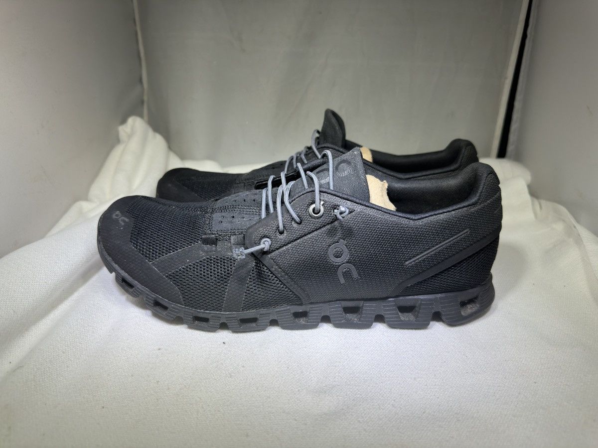 On On Running Cloud 5 Women's 9 All Black Triple Black Size US 9 / IT 39 - 1 Thumbnail