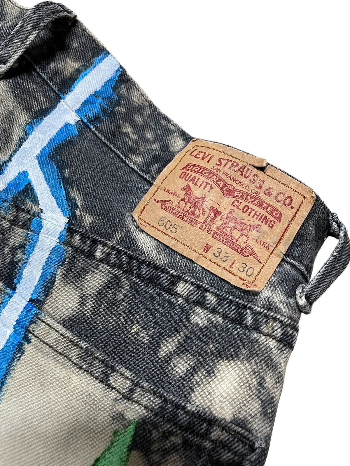 Levi's 1 of 1 Custom handpaint Levis 505 Jeans Size US 33 - 12 Thumbnail