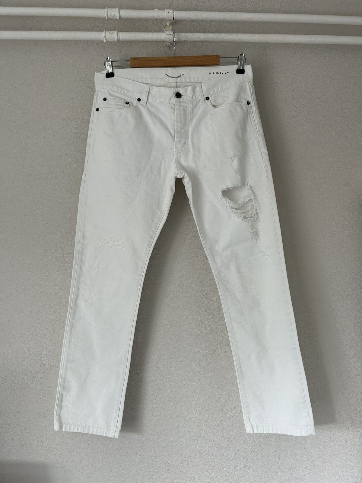 Saint Laurent Paris White Distressed D18 M/SL-LW Jeans Size US 33 - 1 Thumbnail