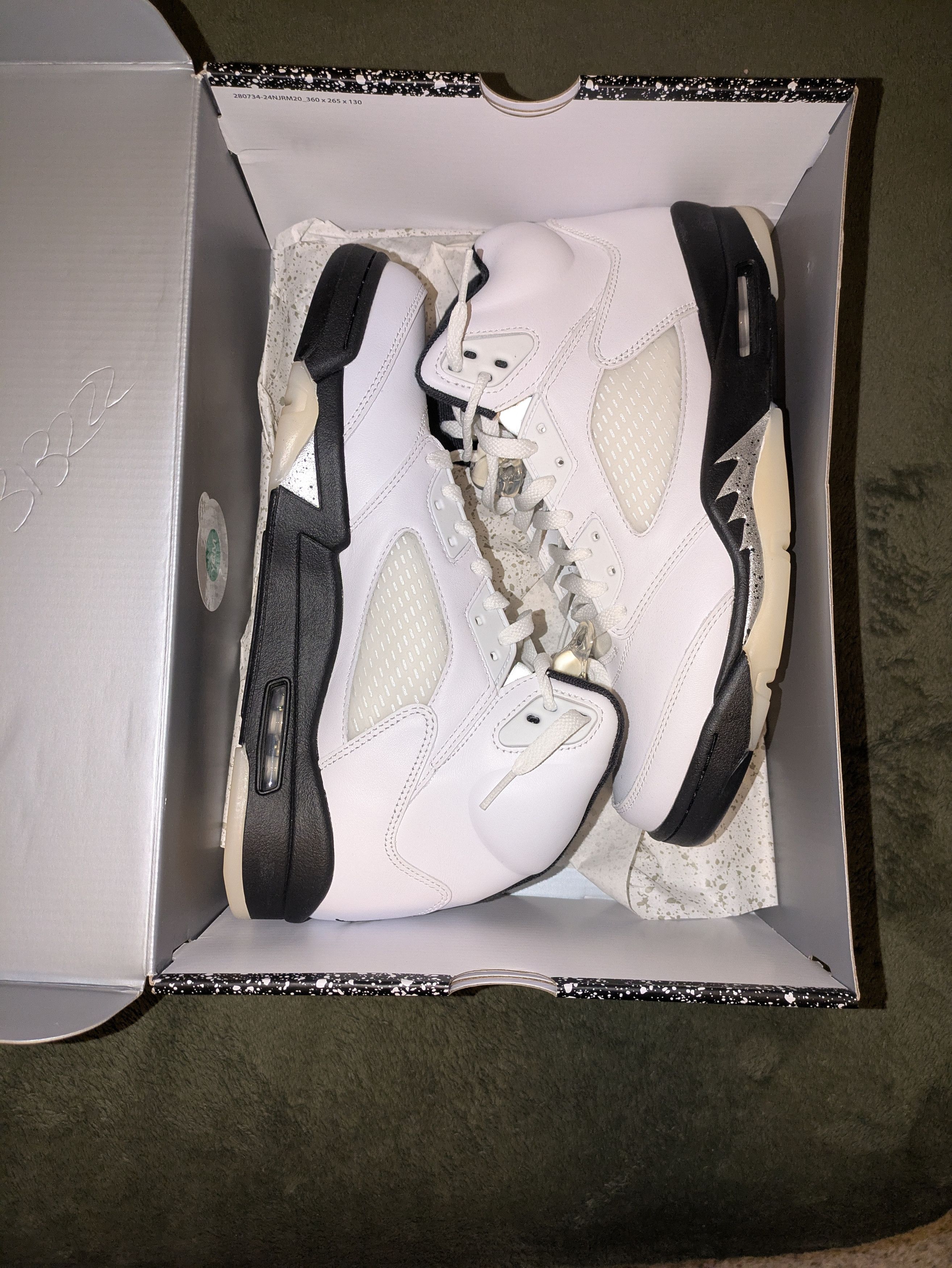 Jordan Brand Jordan 5 White Black Size US 11 / EU 44 - 2 Thumbnail