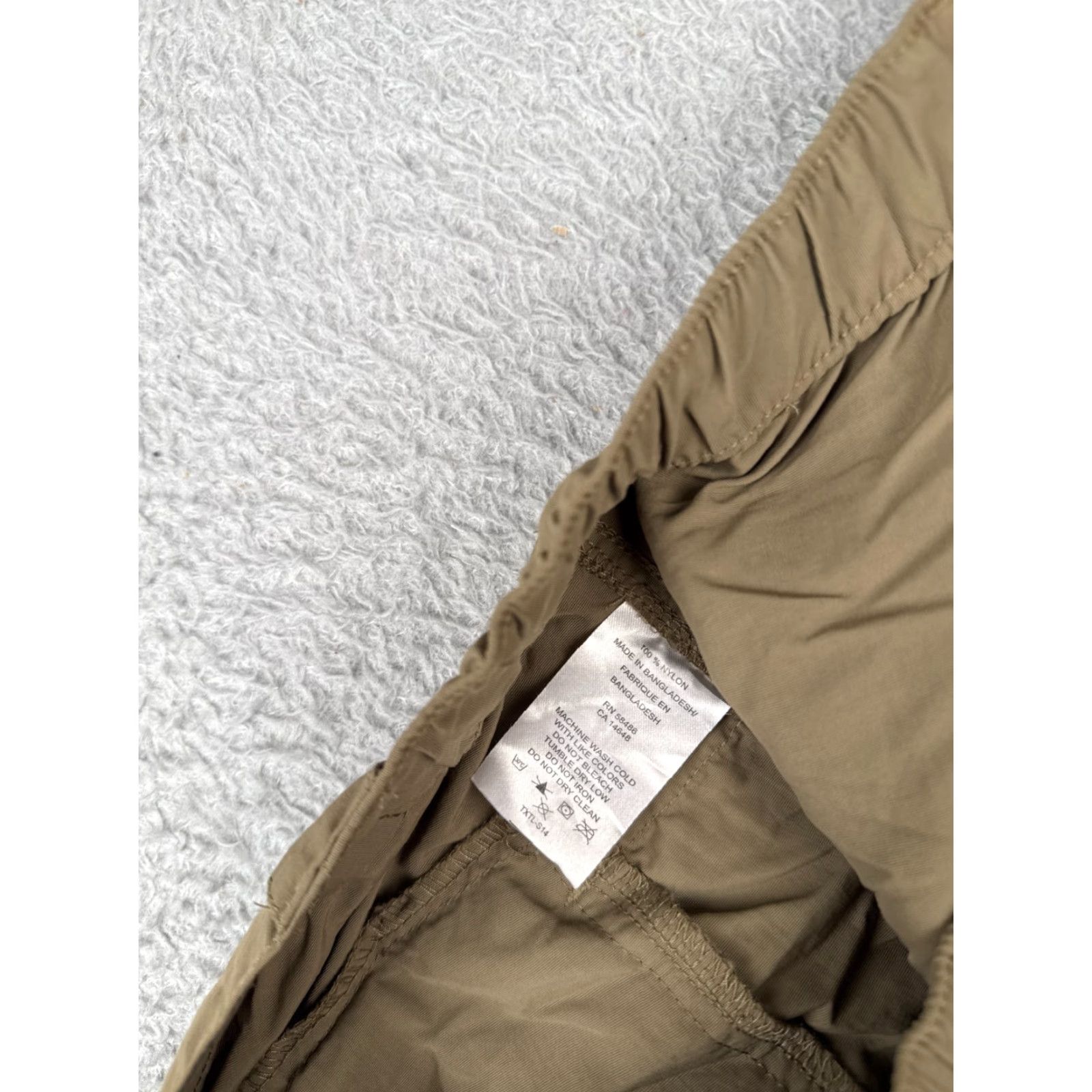 Vintage White Sierra Pants Mens Large Beige Cargo 100% Nylon Hiking Fishing Camp 36x31 Size US 33 - 7 Thumbnail