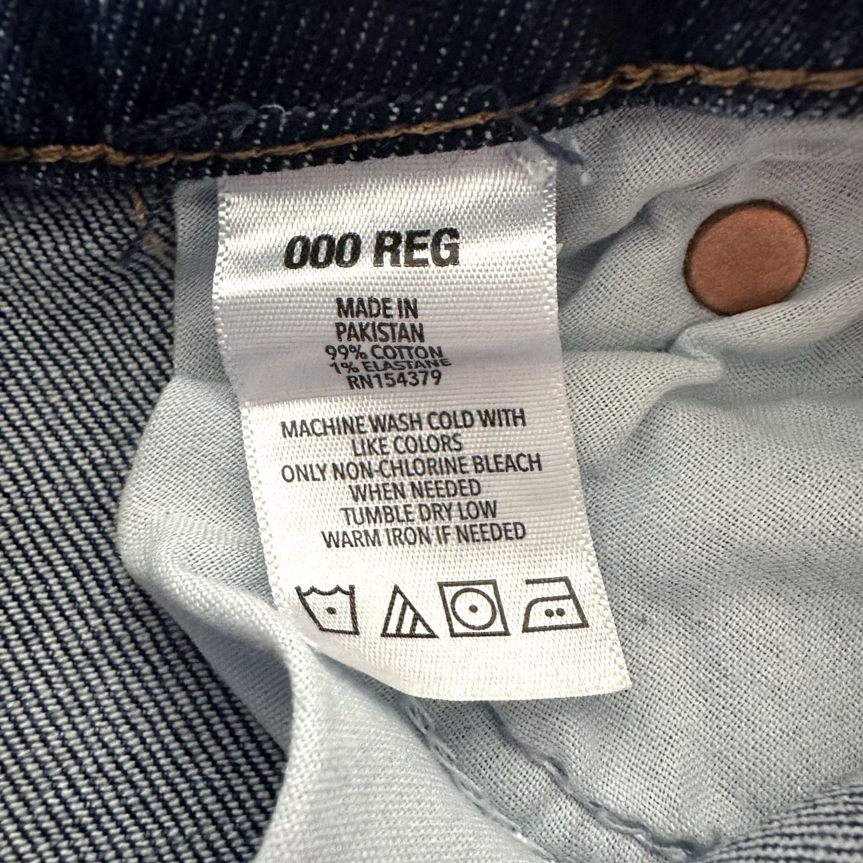 Vintage AeroPostale Jeans Women’s 000 23x25 High Rise Mom Distressed Denim Blue Regular 5-Pocket 90s Style Womens Size 40" / US 18 - 5 Thumbnail