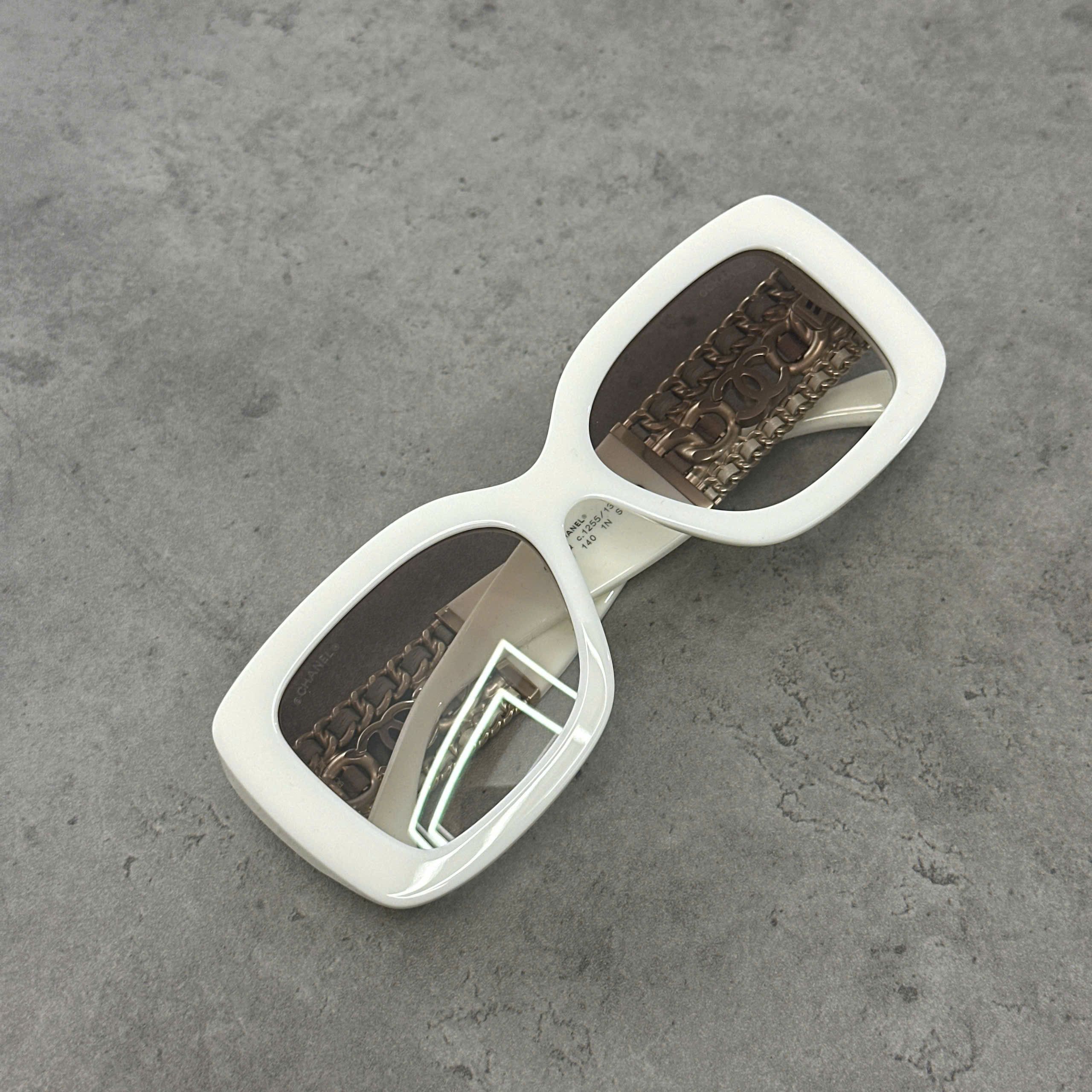 Chanel CHANEL 0CH5535Q 125513 Sunglasses Size ONE SIZE - 2 Thumbnail