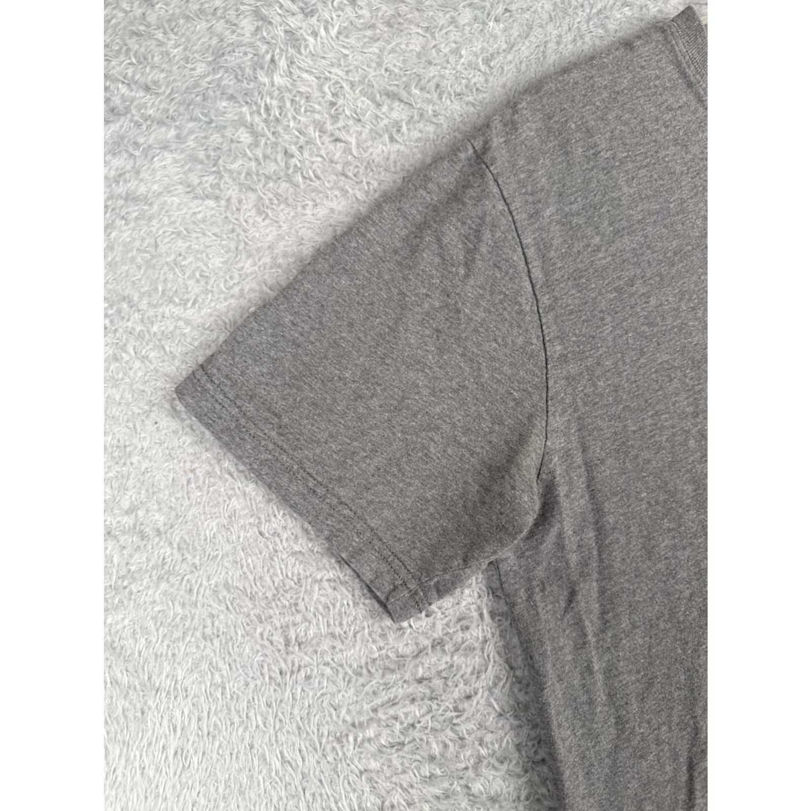 Patagonia Patagonia Shirt Men's Gray Cotton Short Sleeve Crew Neck Logo T-Shirt All Seasons Regular Fit Vintage No Size US M / EU 48-50 / 2 - 3 Thumbnail