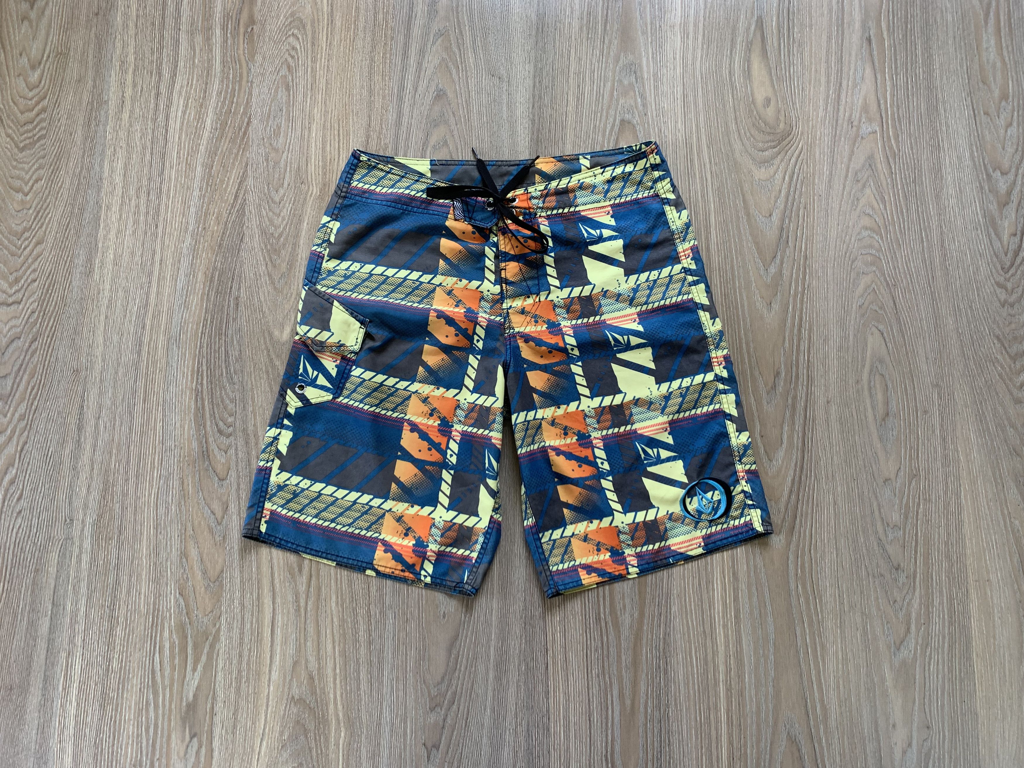 Volcom Volcom Vintage Board Swim Printed Shorts Size US 33 - 1 Thumbnail
