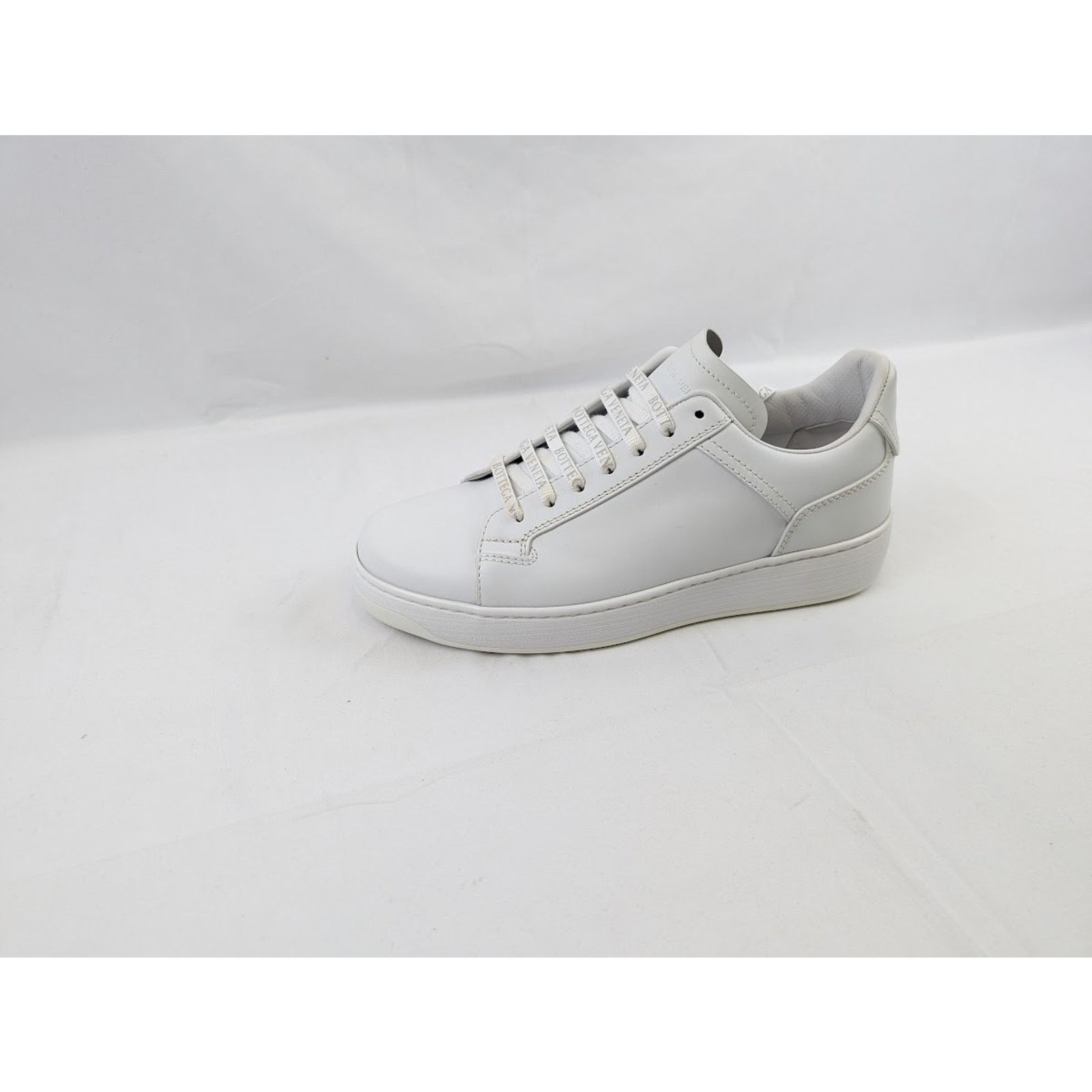 Bottega Veneta o1rshd1 Bolt Calf Sneaker Pelle S.GOMM in Optic White Size US 7.5 / EU 40-41 - 3 Thumbnail