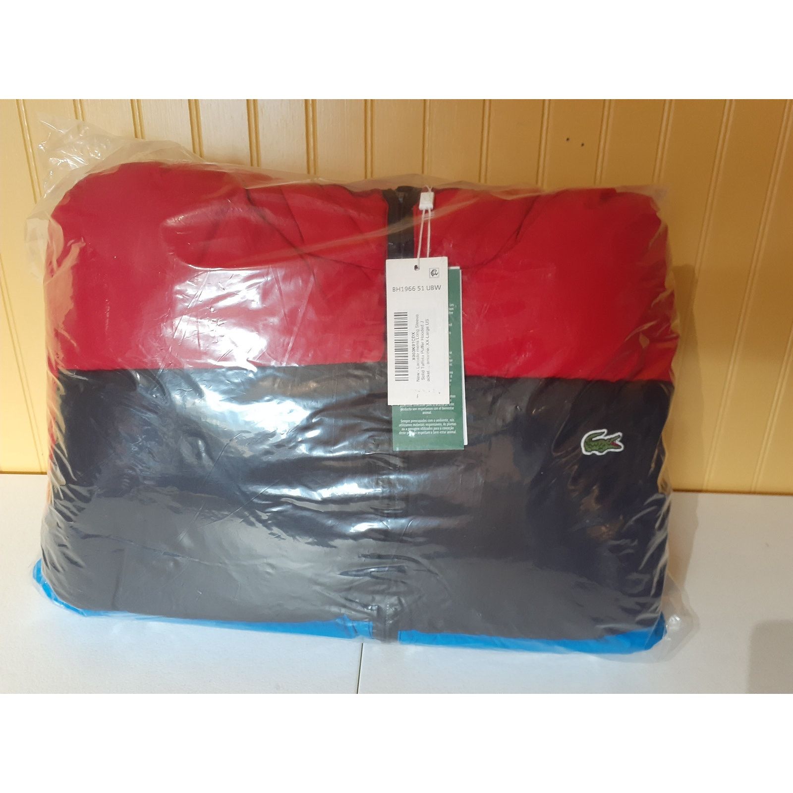 Lacoste Lacoste mens Solid Taffeta Puffer Hooded Jacket Blue/Red 2XL Size US XXL / EU 58 / 5 - 2 Thumbnail