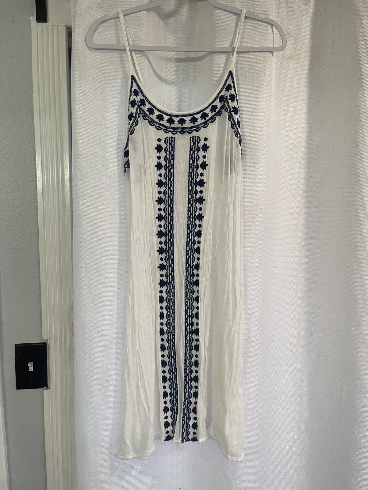 Other White Rayon Embroidered Sleeveless Dress Medium Size M / US 6-8 / IT 42-44 - 1 Thumbnail