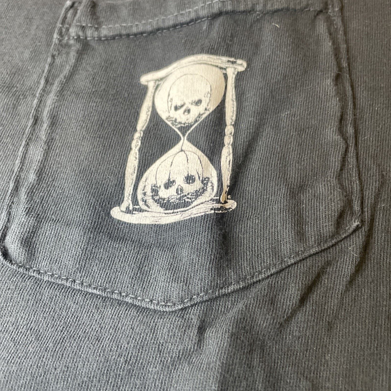 Other Unus Annus Memento Mori Skull Hourglass Pocket Tee M Size US M / EU 48-50 / 2 - 3 Thumbnail