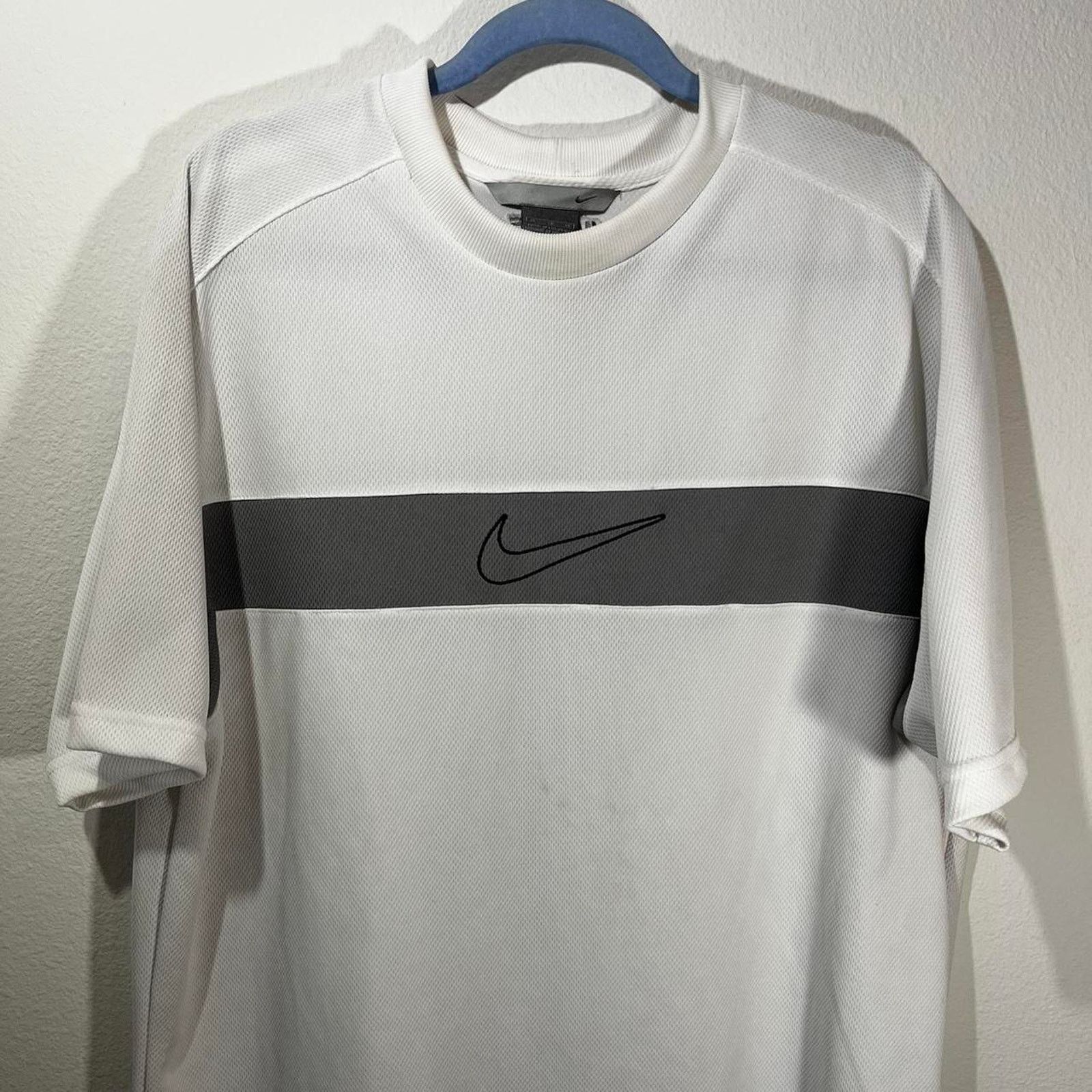 Nike Vintage Y2K Nike White Oversized Athletic Heavy T-shirt Size US XL / EU 56 / 4 - 2 Thumbnail