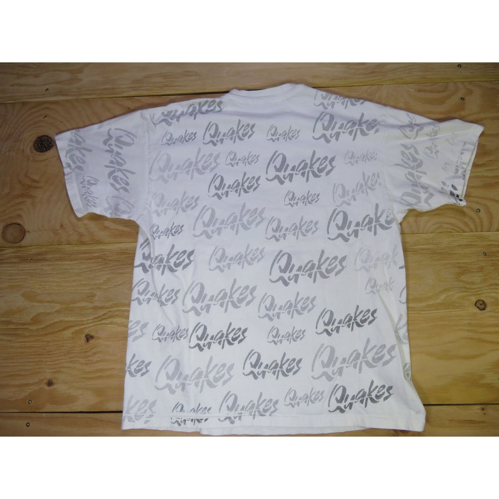 Hanes Rancho Cucamonga Quakes Tremor T-shirt Sz L White Vintage Size US L / EU 52-54 / 3 - 4 Thumbnail