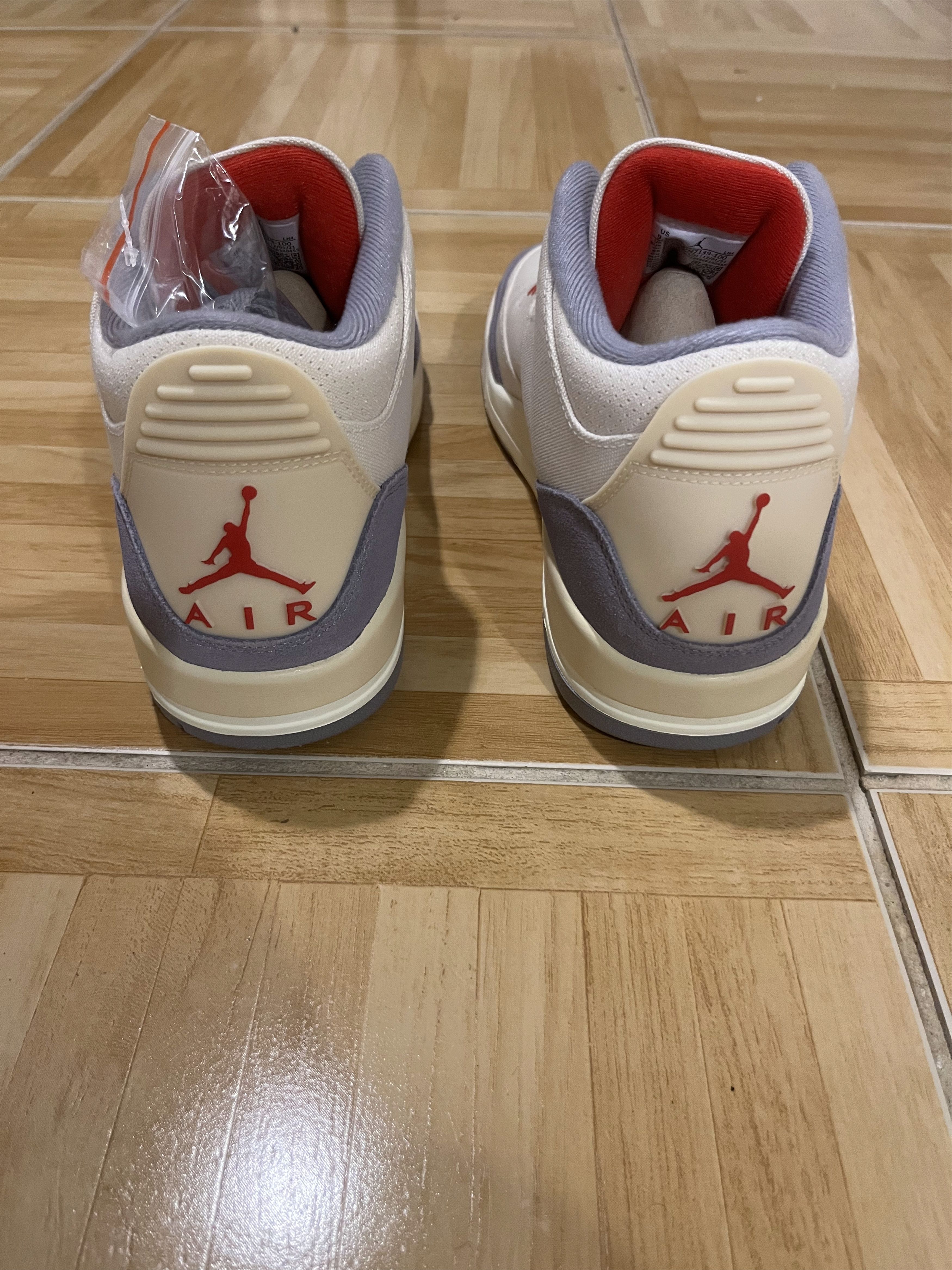Jordan Brand Jordan 3 Retro Canvas Muslin Red Grey DH7139-100 Size 9.5 Size US 9.5 / EU 42-43 - 4 Thumbnail