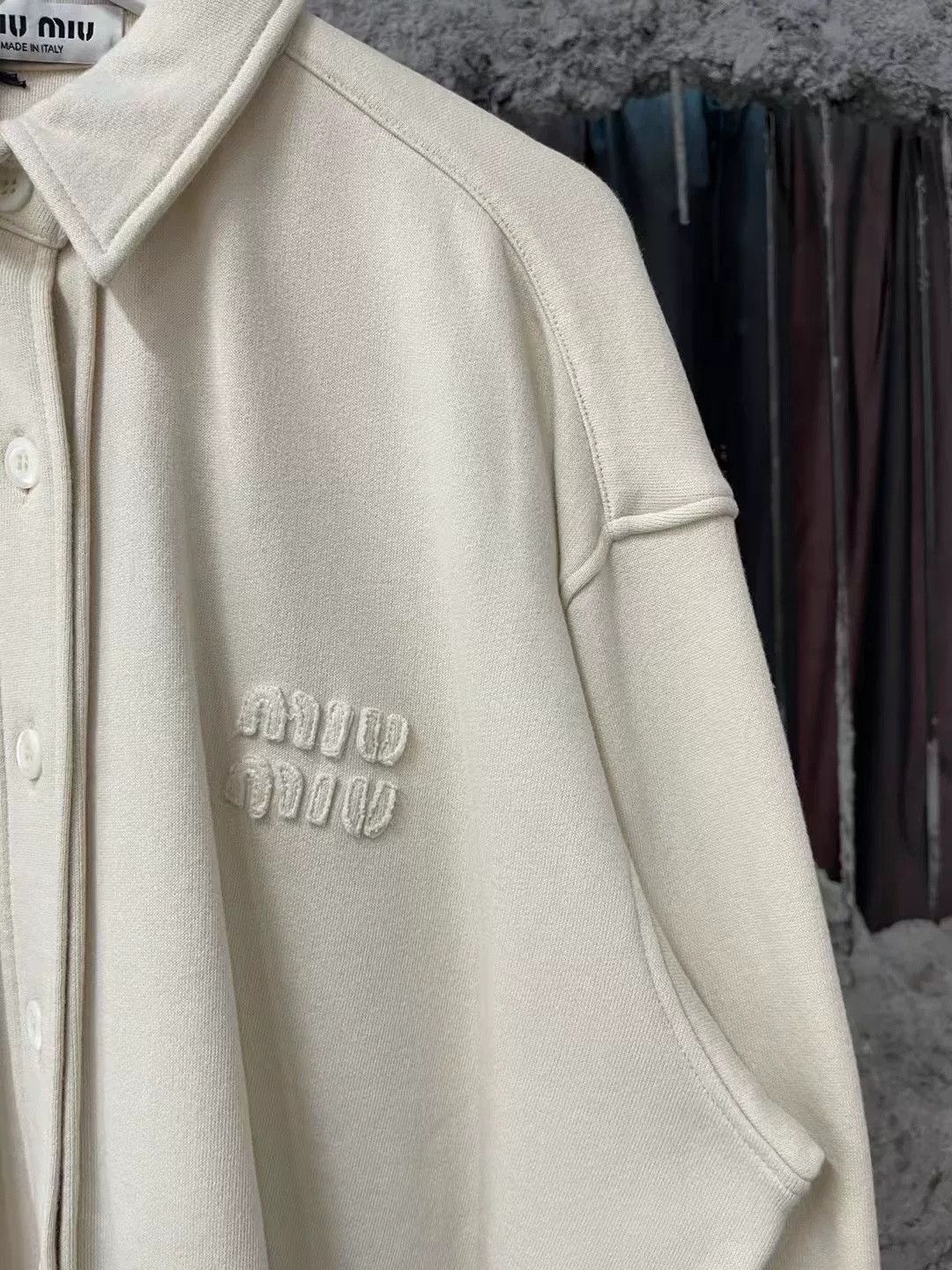 Miu Miu MiuMiu White Patch Hoodie Shirt Coat Size US S / EU 44-46 / 1 - 5 Thumbnail