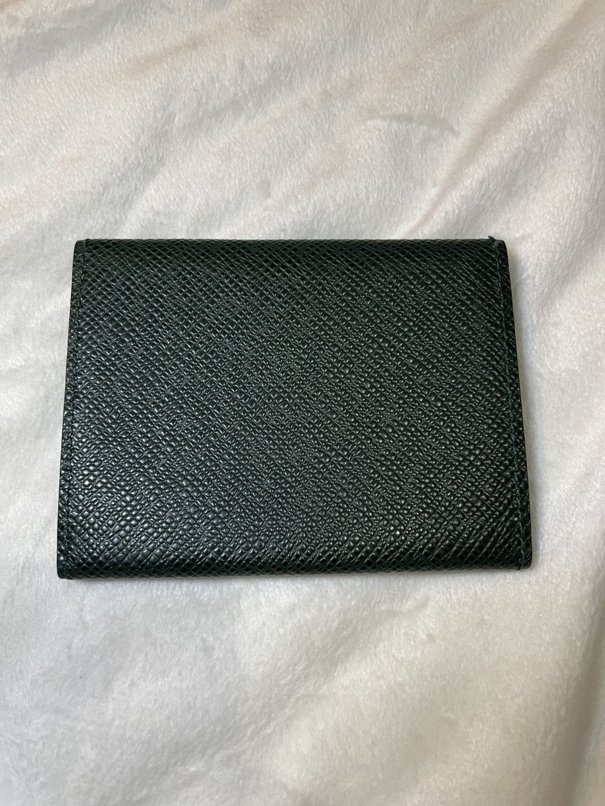 Louis Vuitton Louis Vuitton taiga green card case Size ONE SIZE - 2 Thumbnail