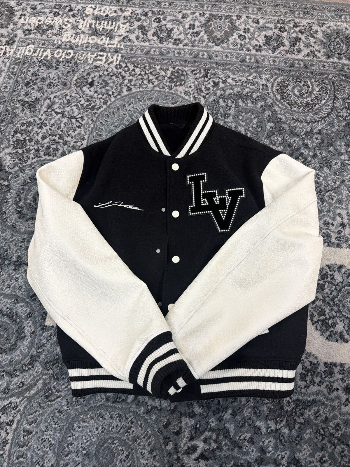 Louis Vuitton Louis Vuitton runway varsity jacket black white LV Size US XL / EU 56 / 4 - 1 Thumbnail