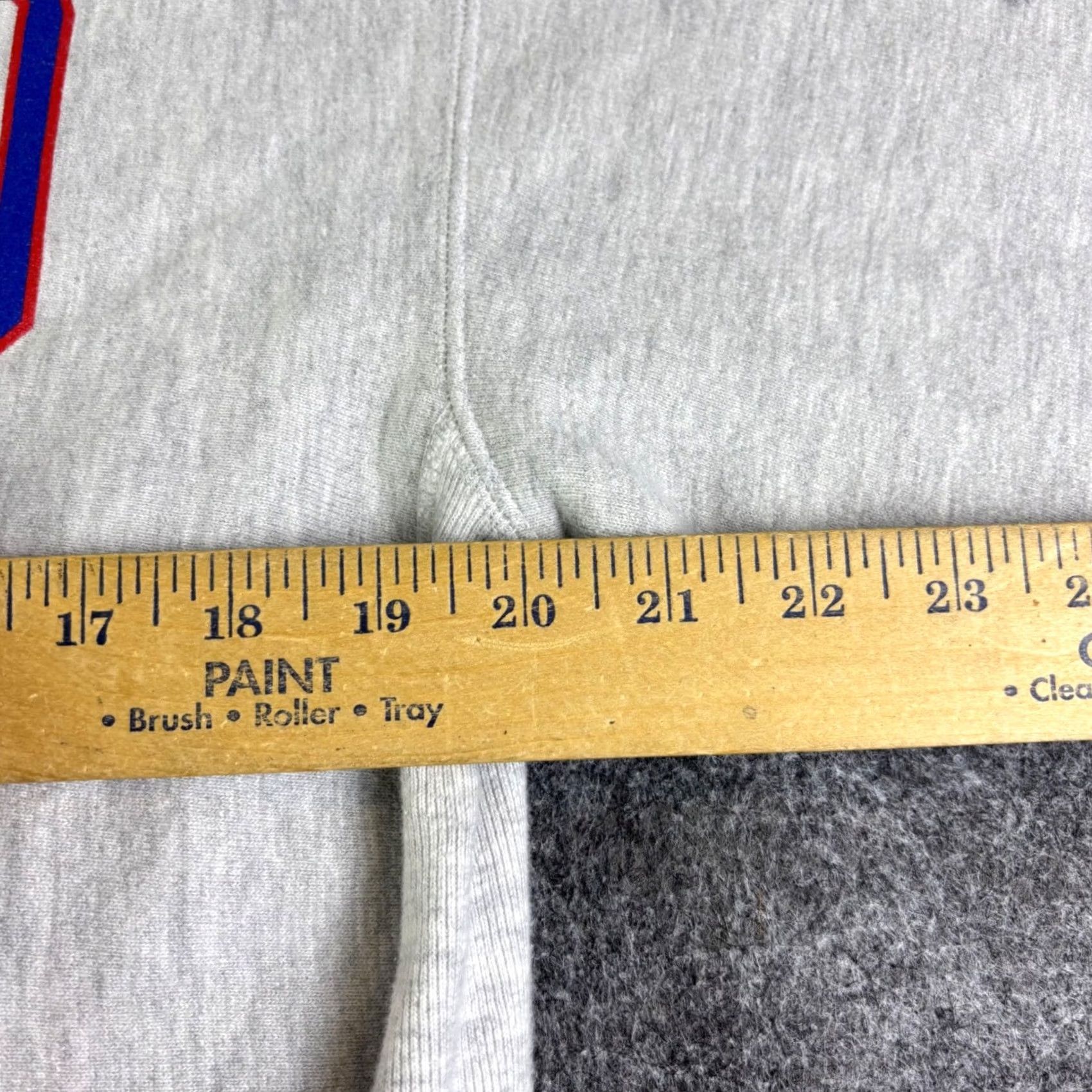 Champion VINTAGE Champion Hoodie Mens XL Gray Heather Sherwood Reverse Weave Pullover Graphic Print Size US XL / EU 56 / 4 - 4 Thumbnail
