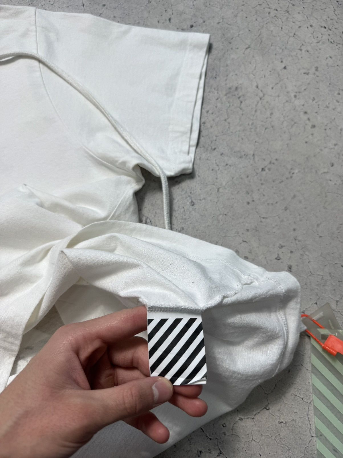 Off-White Off-White Futura Alien New T-Shirt Big Logo Luxury Size US S / EU 44-46 / 1 - 8 Thumbnail