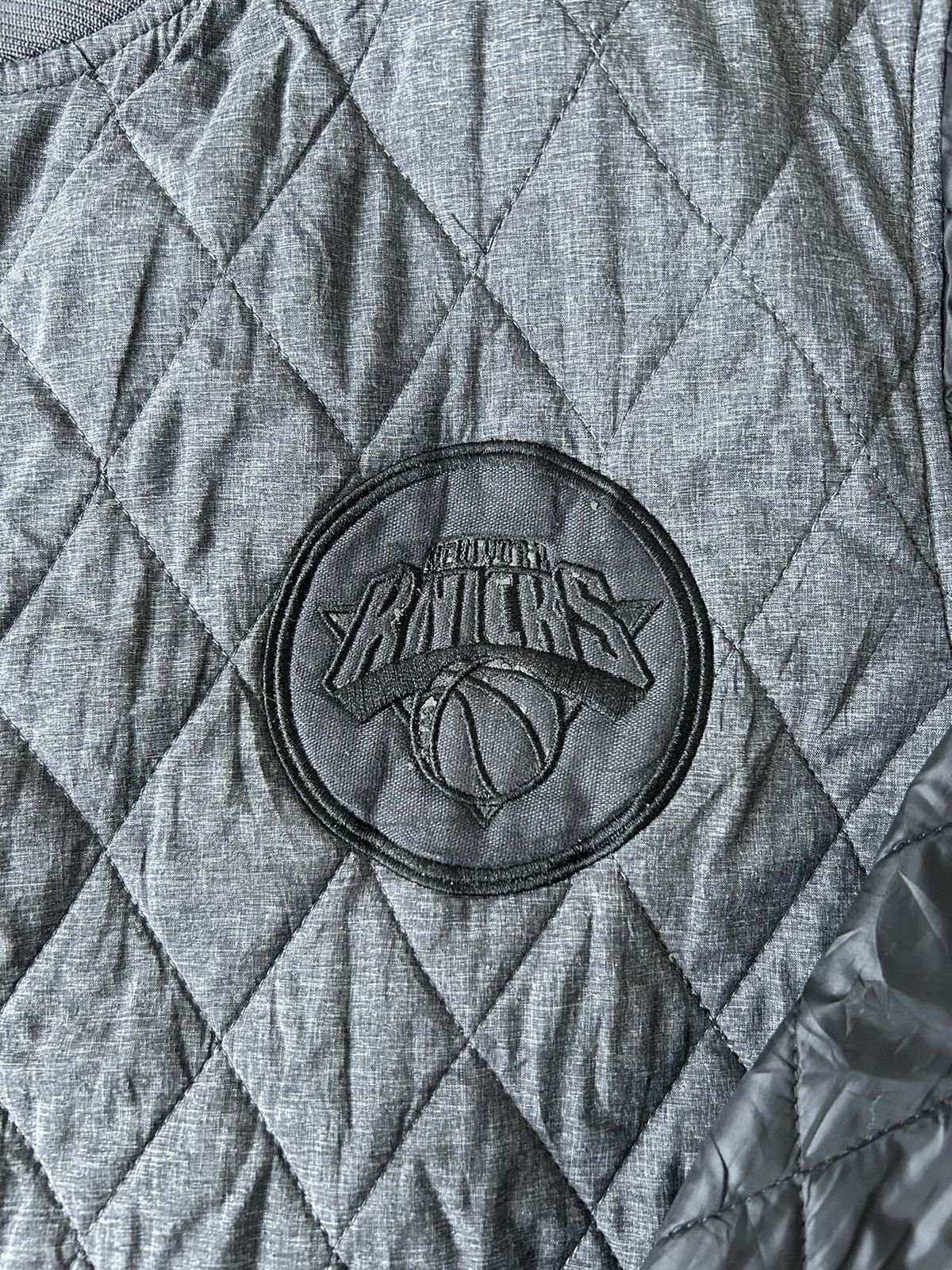 NBA × Vintage NBA KNICKS 46 QUILTED VARSITY JACKET Size US XL / EU 56 / 4 - 3 Thumbnail