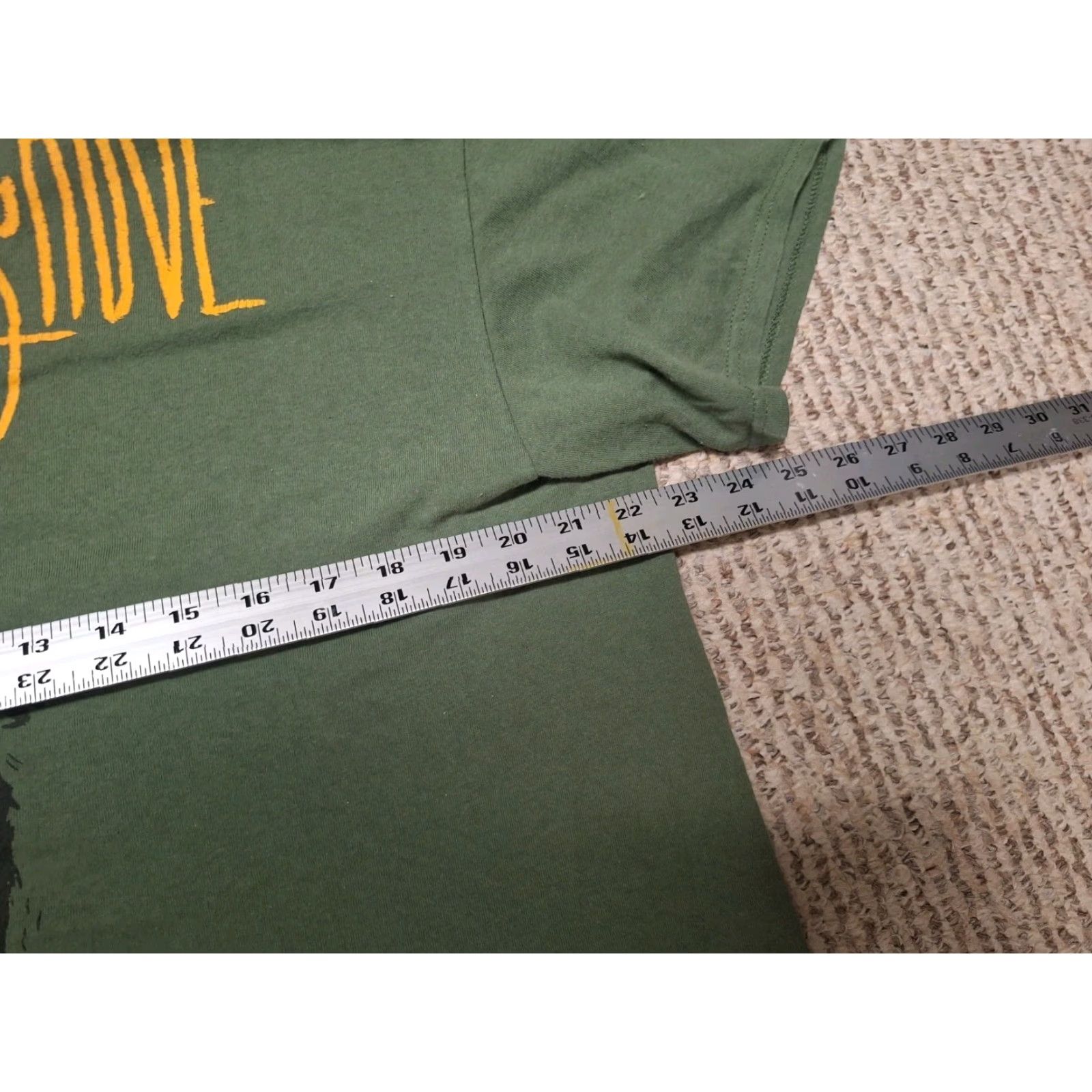 Vintage Carly Cosgrove Indie Band Tour Bigfoot Sporting Club T-shirt Green L/XL Men's T-Shirt Band Theme Vintage No Size US L / EU 52-54 / 3 - 3 Thumbnail
