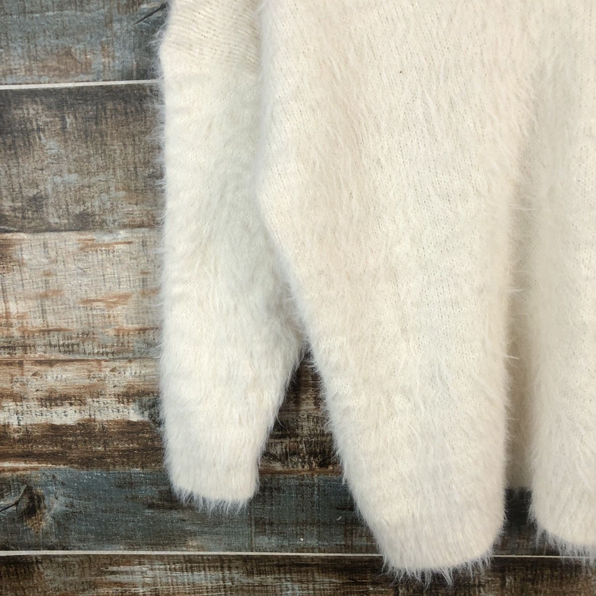 Japanese Brand DL Jeansis White shaggy fur Mohair Knitwear #C356 Size L / US 10 / IT 46 - 7 Thumbnail